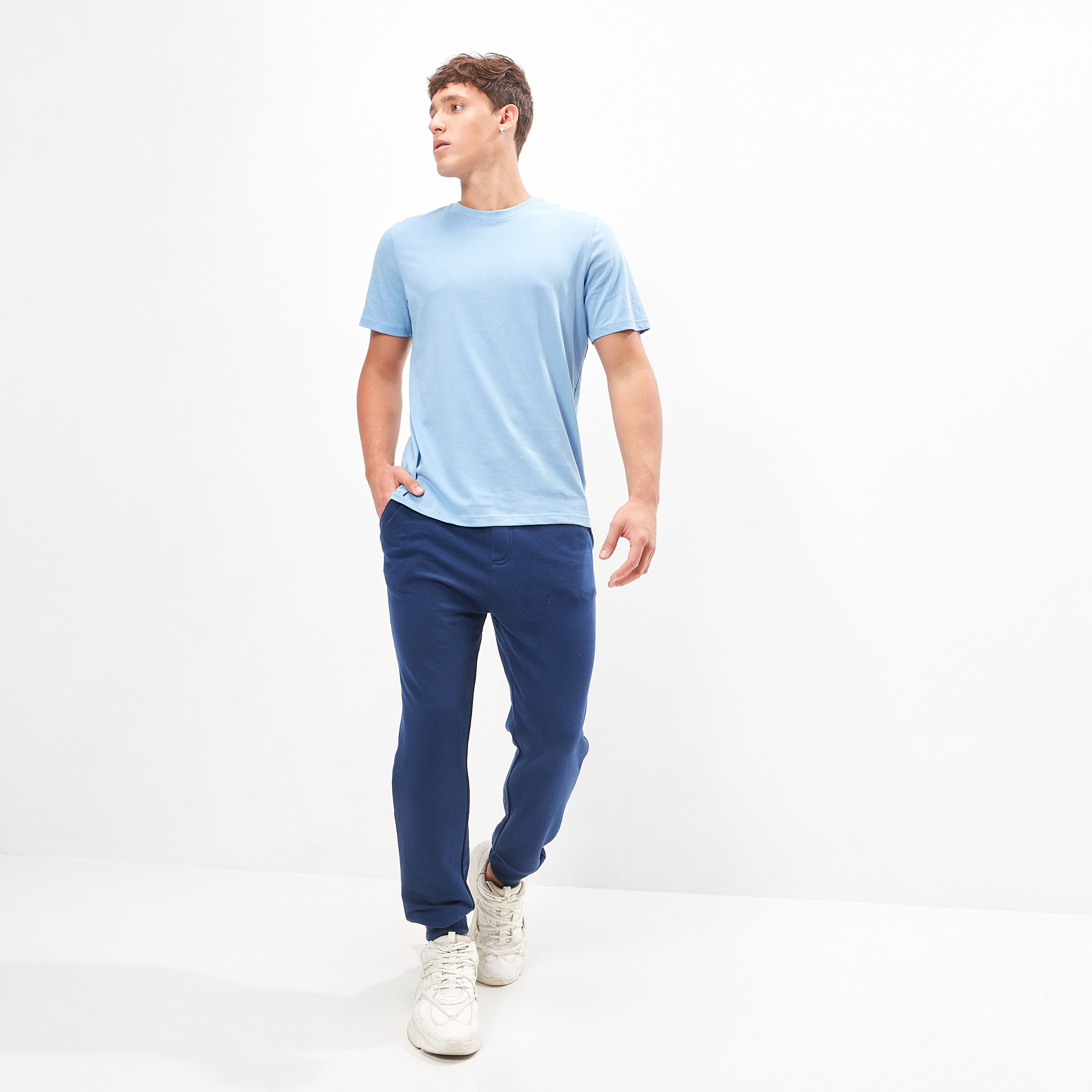 Solid Joggers with Drawstring Closure and Pockets-men-clothing-bottoms-joggers-image-2