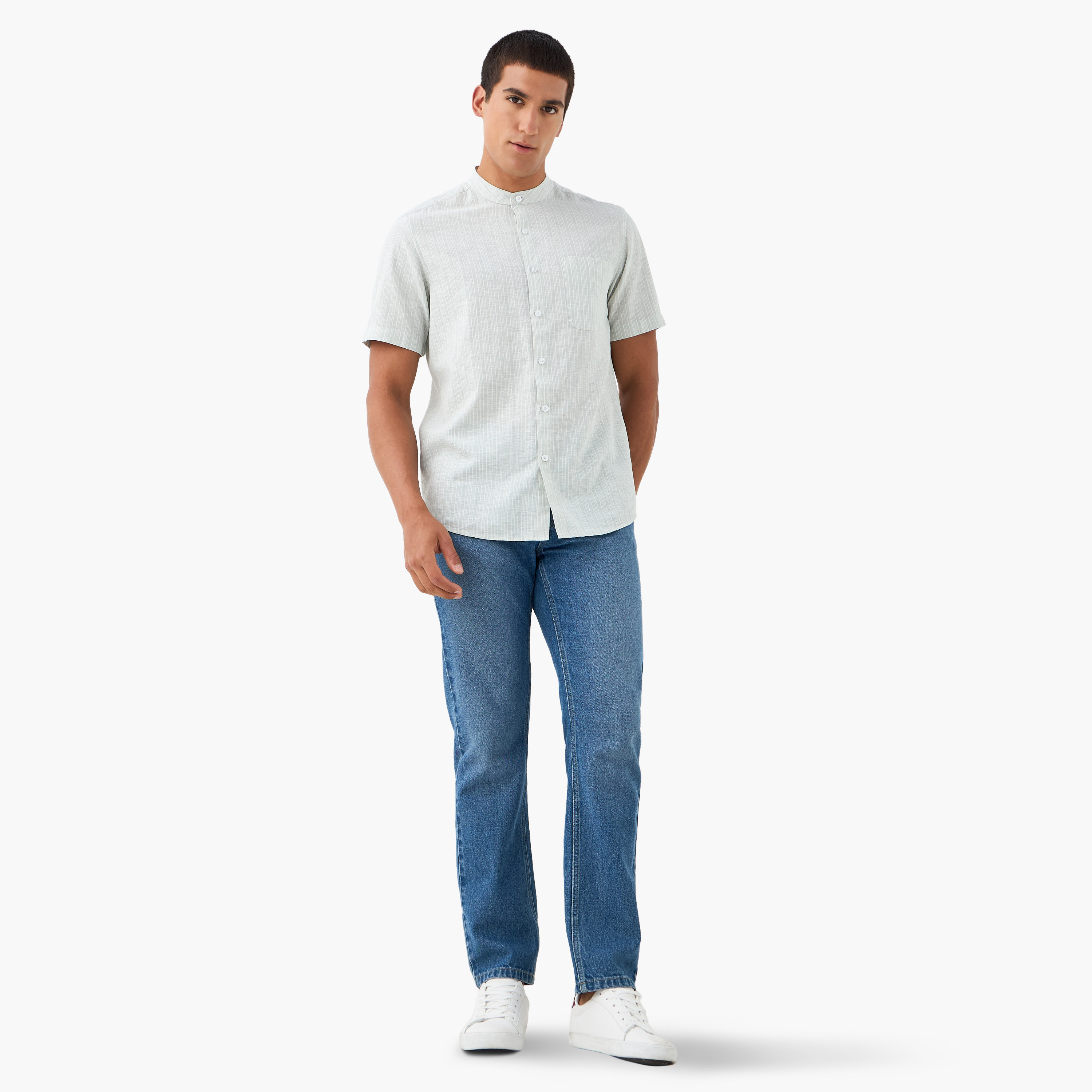 قميص مقلّم من مزيج الكتان بياقة ماندارين-men-clothing-shirts-image-2