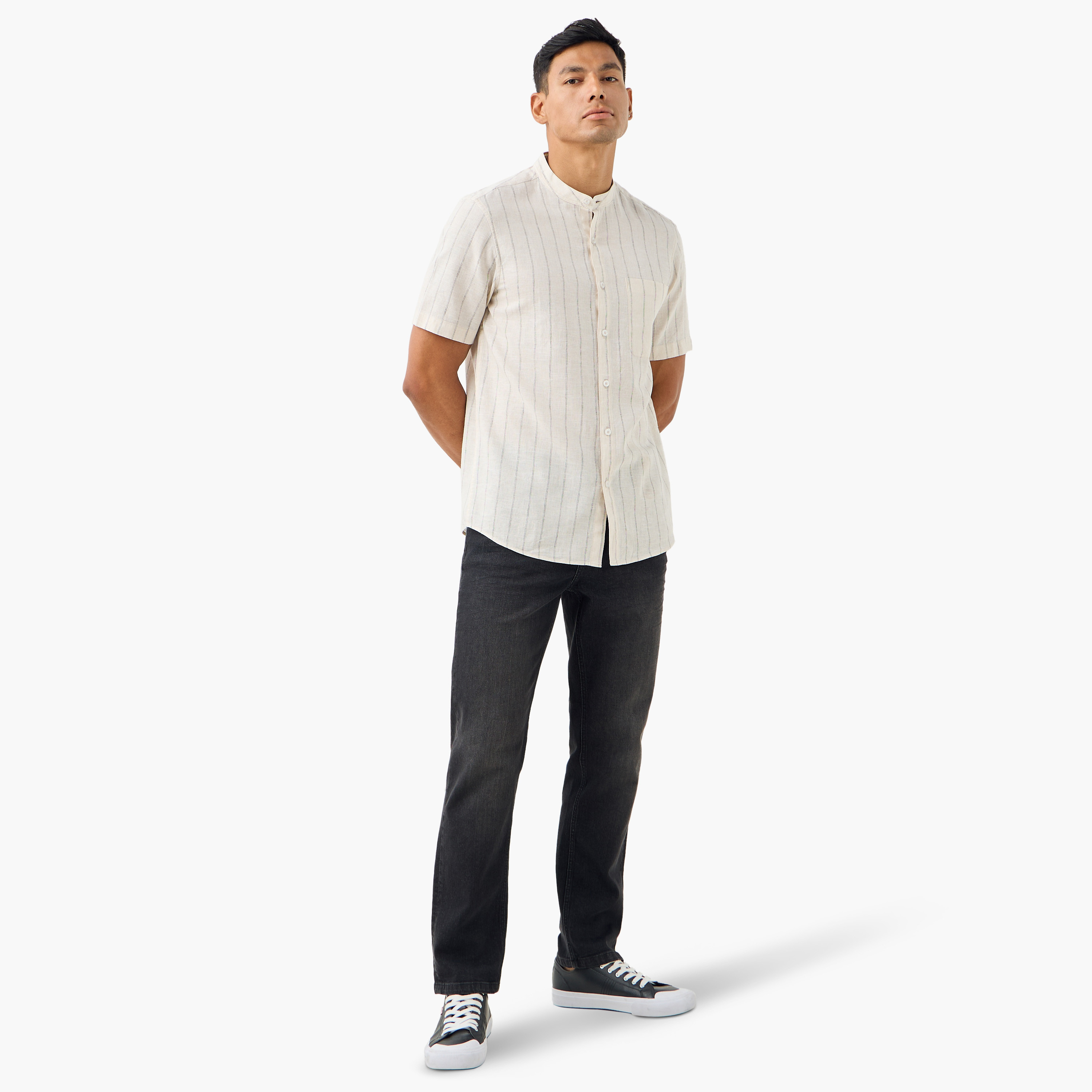 قميص مقلّم من مزيج الكتان بياقة ماندارين-men-clothing-shirts-image-2