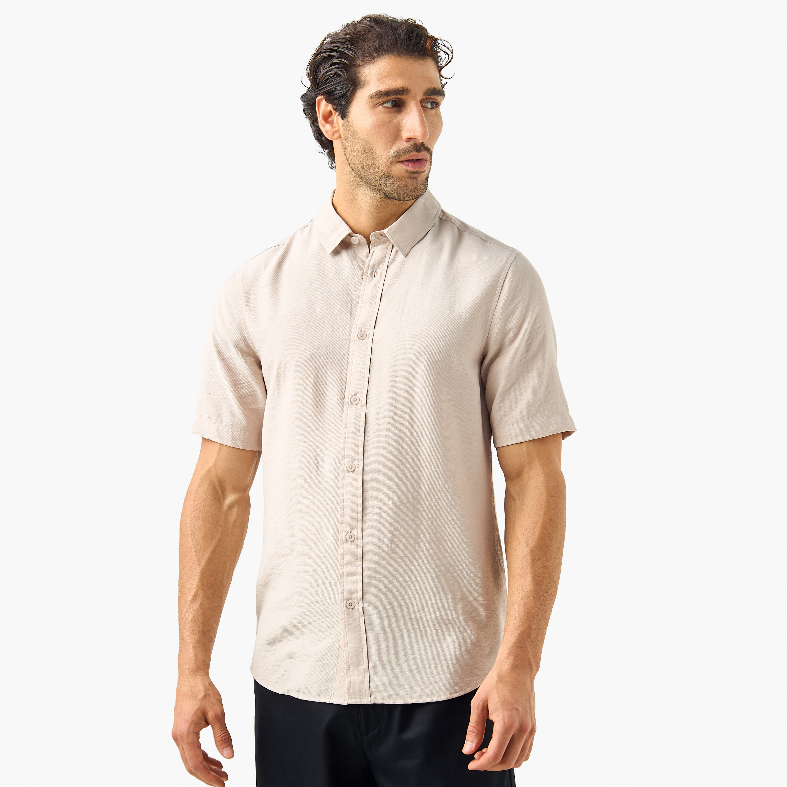 قميص بقصة عادية وأكمام قصيرة-men-clothing-shirts-image-10