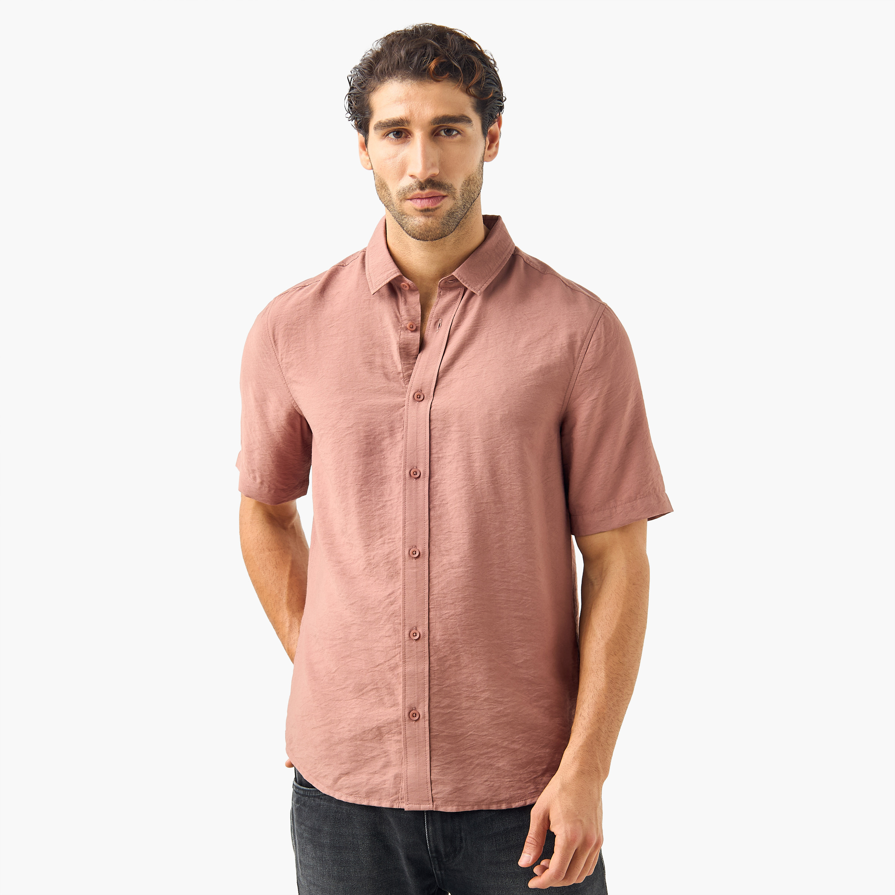 قميص بقصة عادية وأكمام قصيرة-men-clothing-shirts-image-5