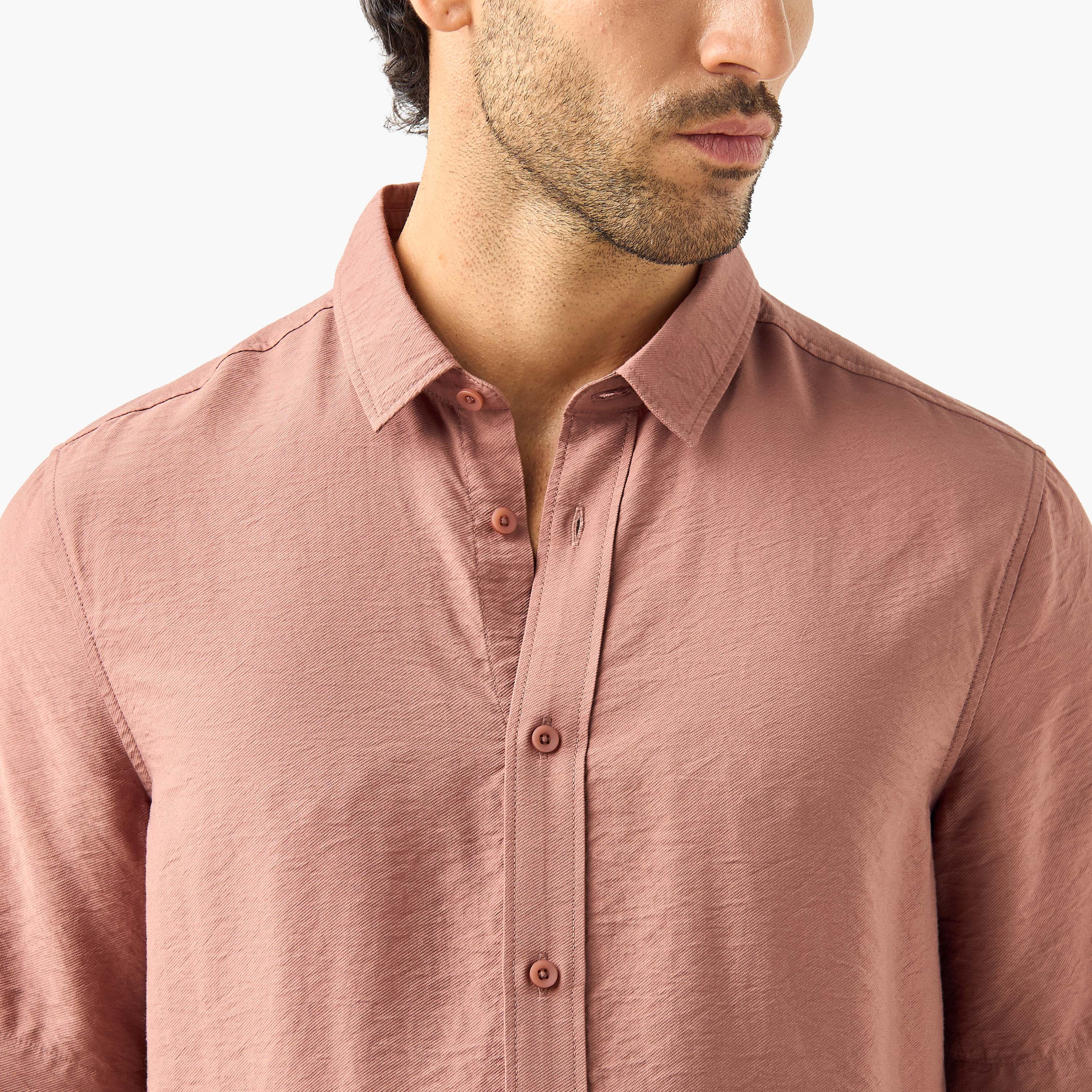 قميص بقصة عادية وأكمام قصيرة-men-clothing-shirts-image-2