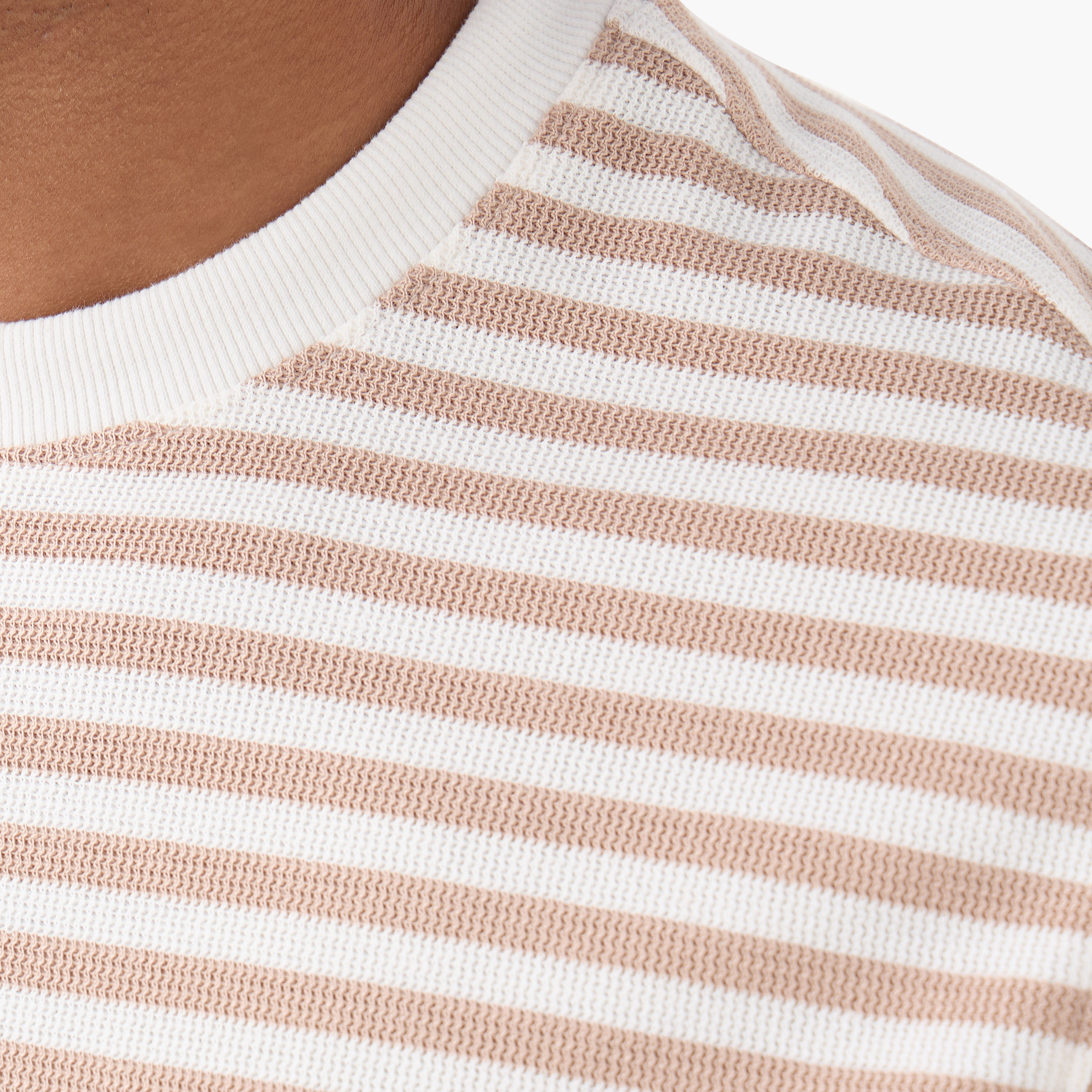 تيشيرت مخطط بقصة مريحة-men-clothing-tshirtsandpolos-tshirts-image-5
