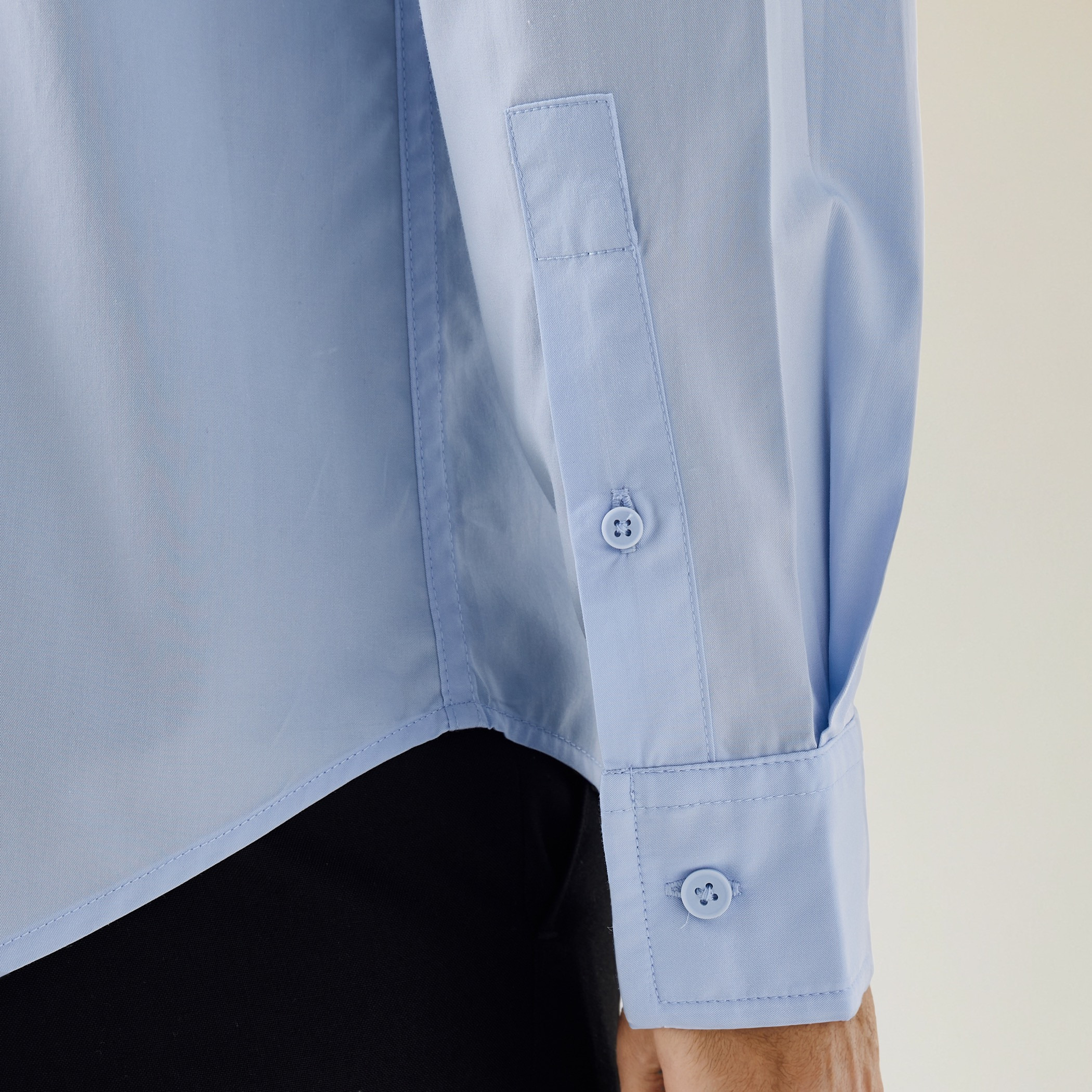 قميص بوبلين بقصة مريحة-men-clothing-shirts-image-4