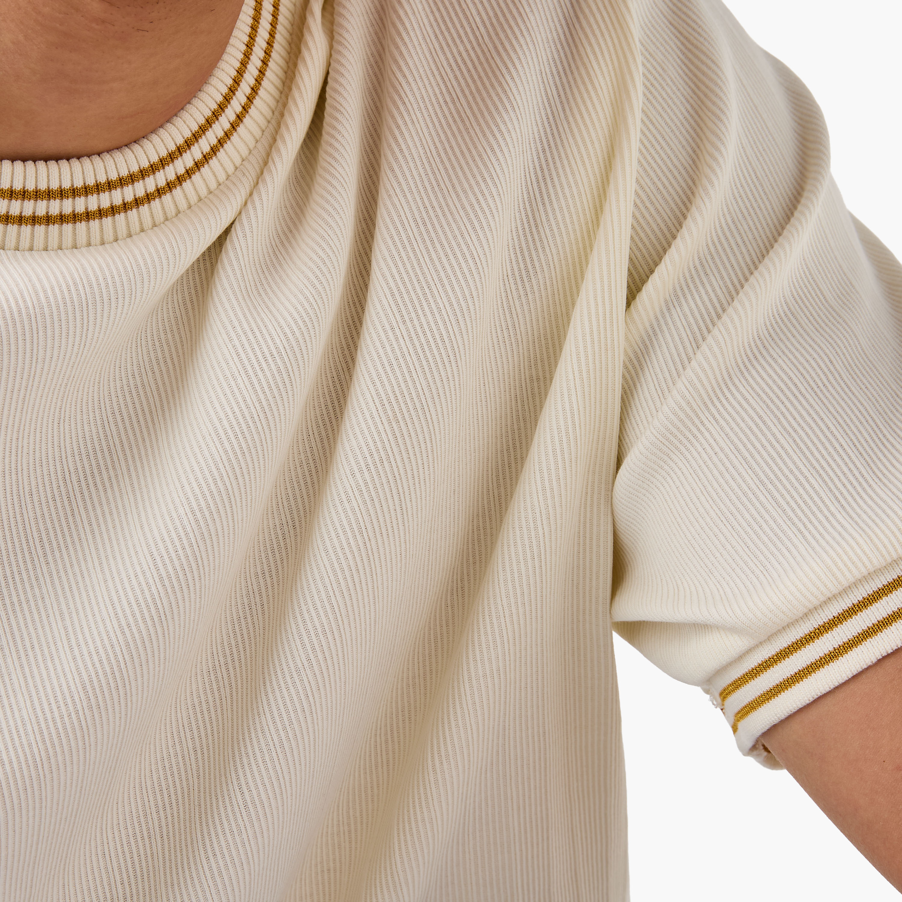 تيشيرت مضلع بياقة ضيقة-men-clothing-tshirtsandpolos-tshirts-image-5