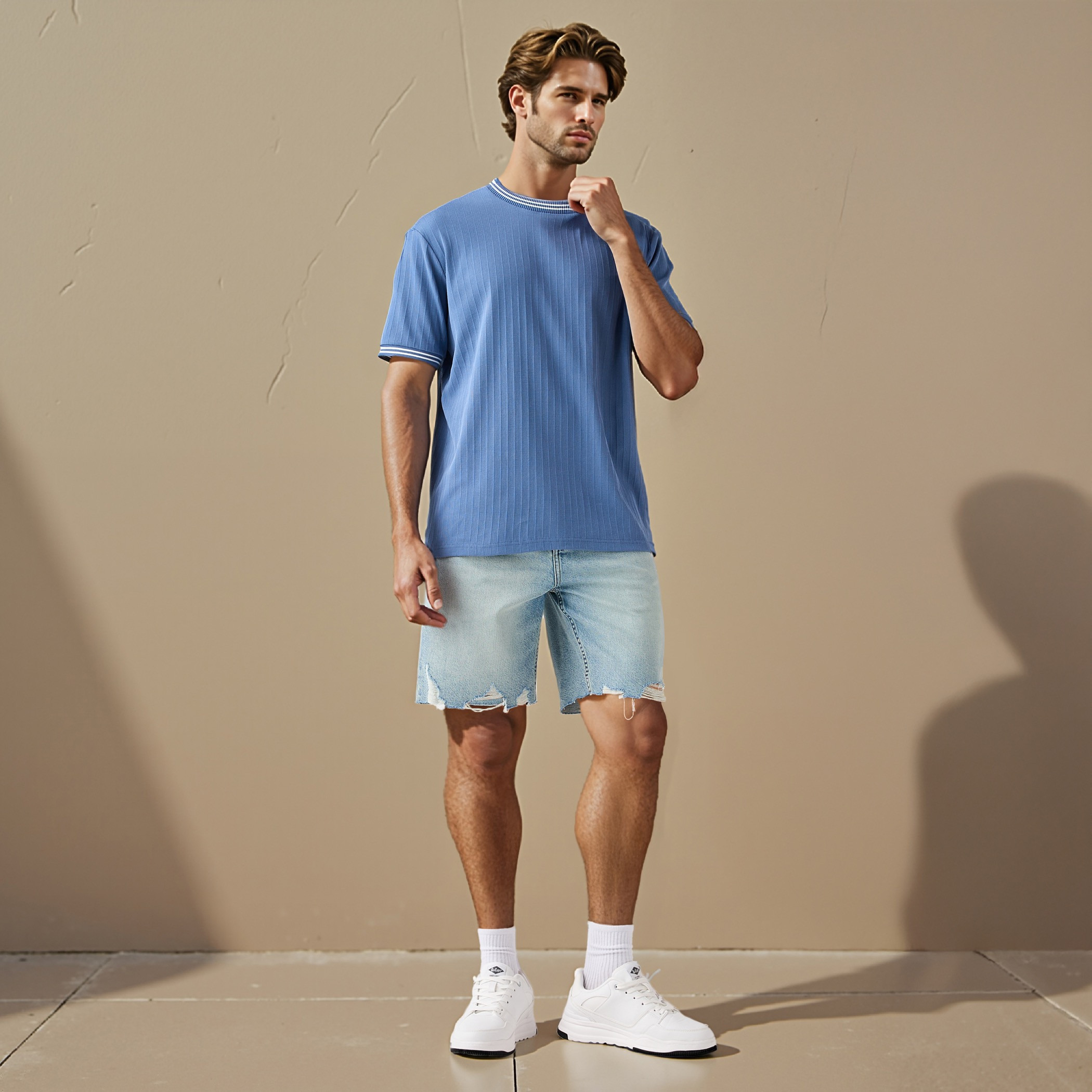 تيشيرت مضلع بياقة ضيقة-men-clothing-tshirtsandpolos-tshirts-image-2