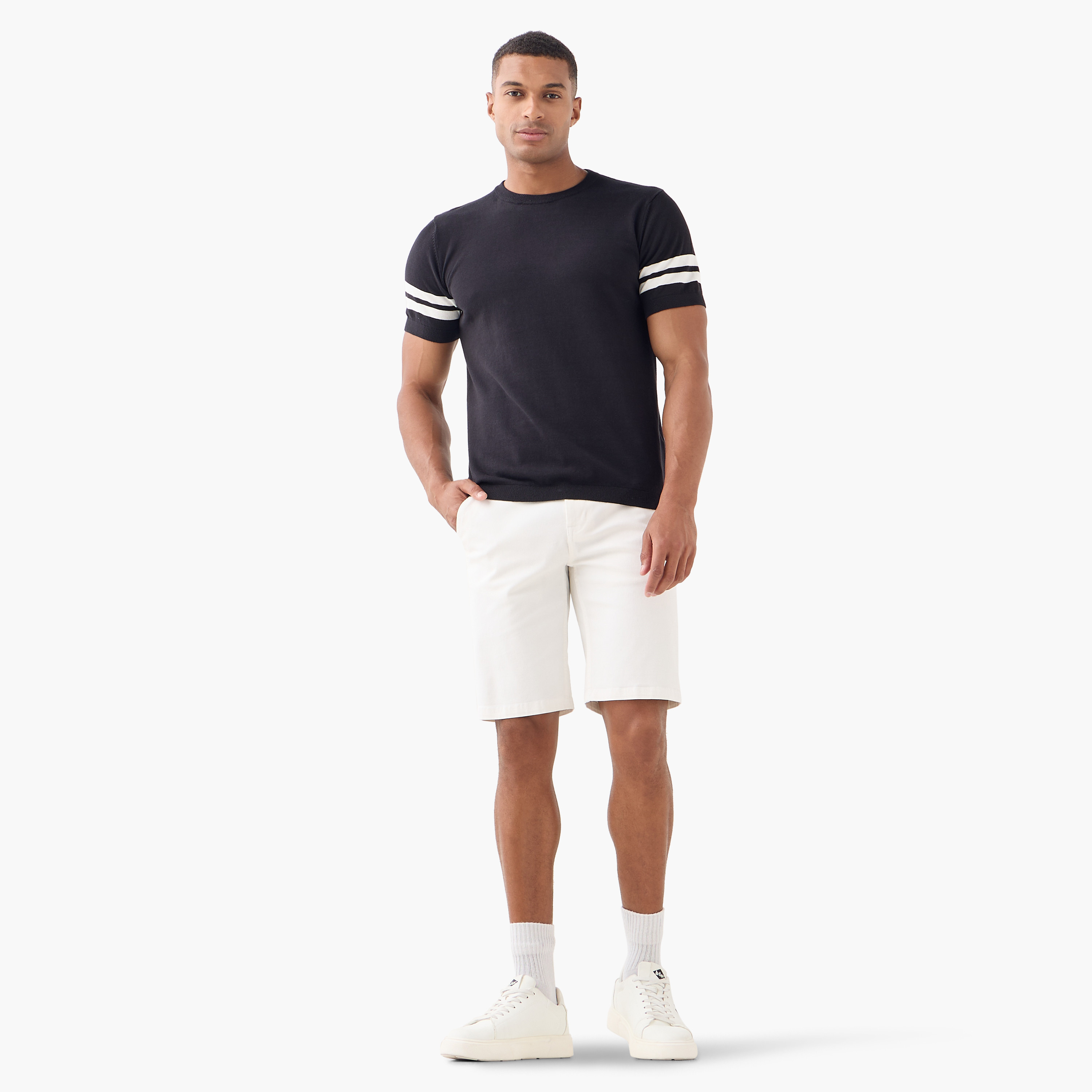 Stripe Detail Crew Neck T-shirt-men-clothing-tshirtsandpolos-tshirts-image-2