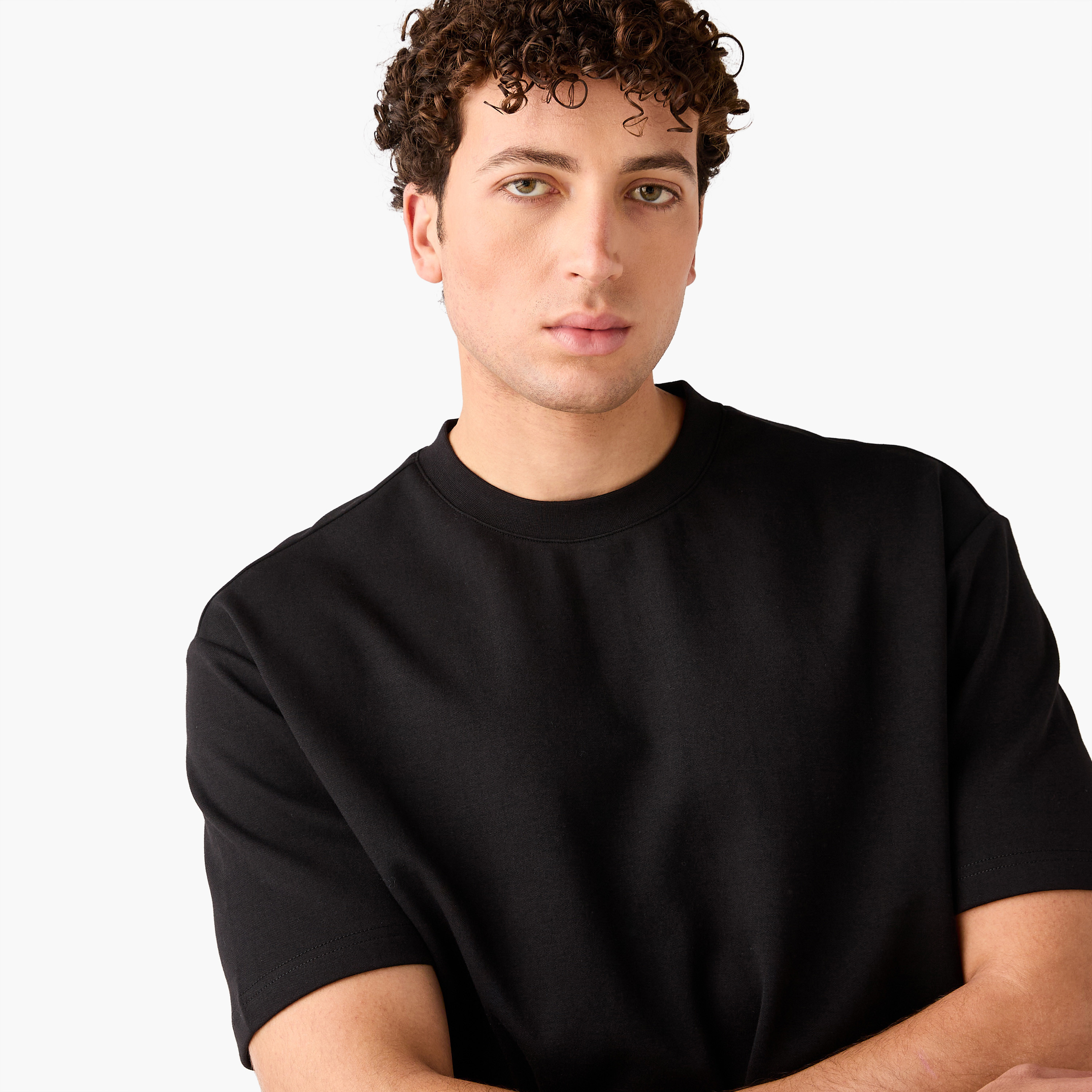 Relaxed Fit Crew Neck T-shirt-men-clothing-tshirtsandpolos-tshirts-image-4