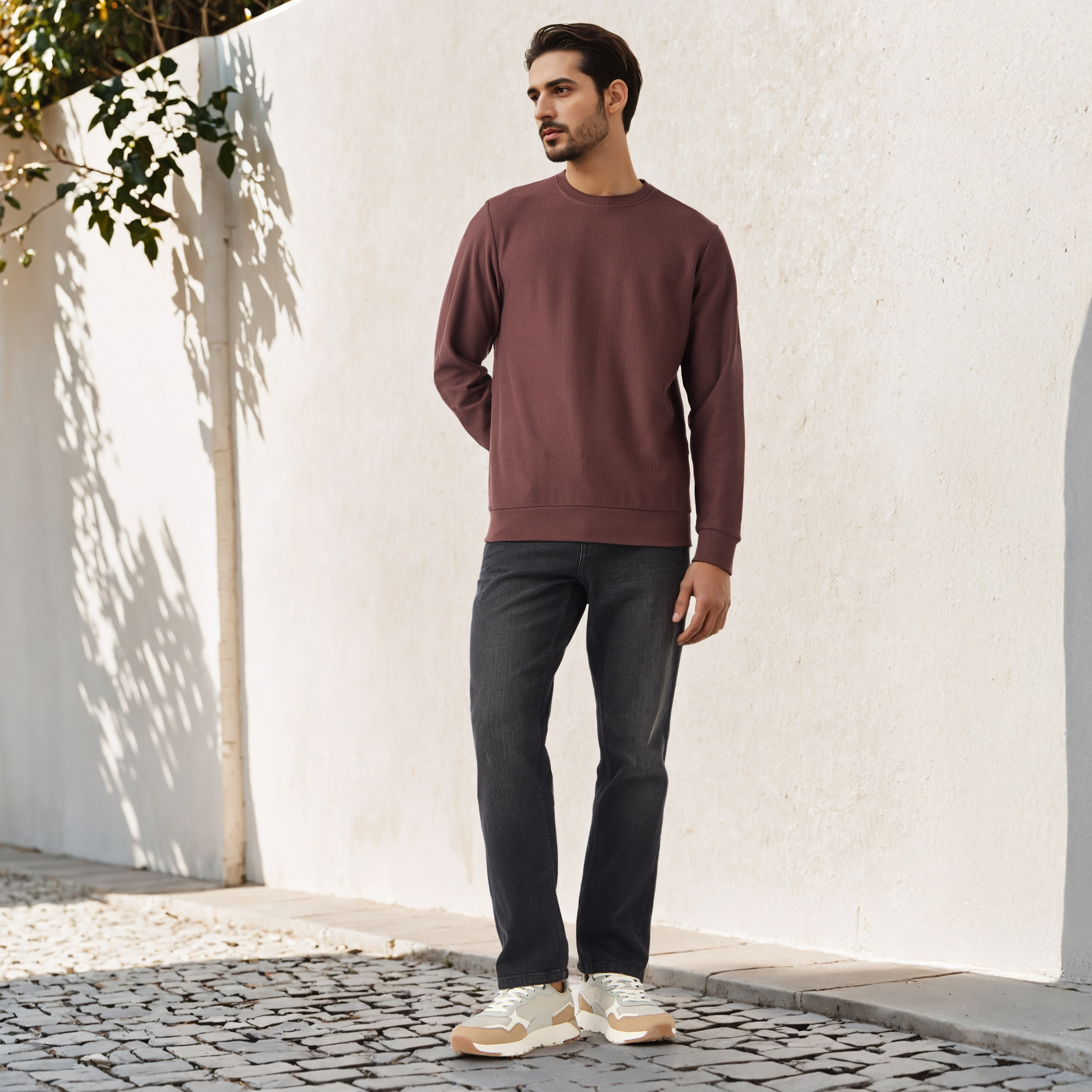 سويت شيرت بارز الملمس بنمط متعرج-men-winterwear-hoodiesandsweatshirts-image-2