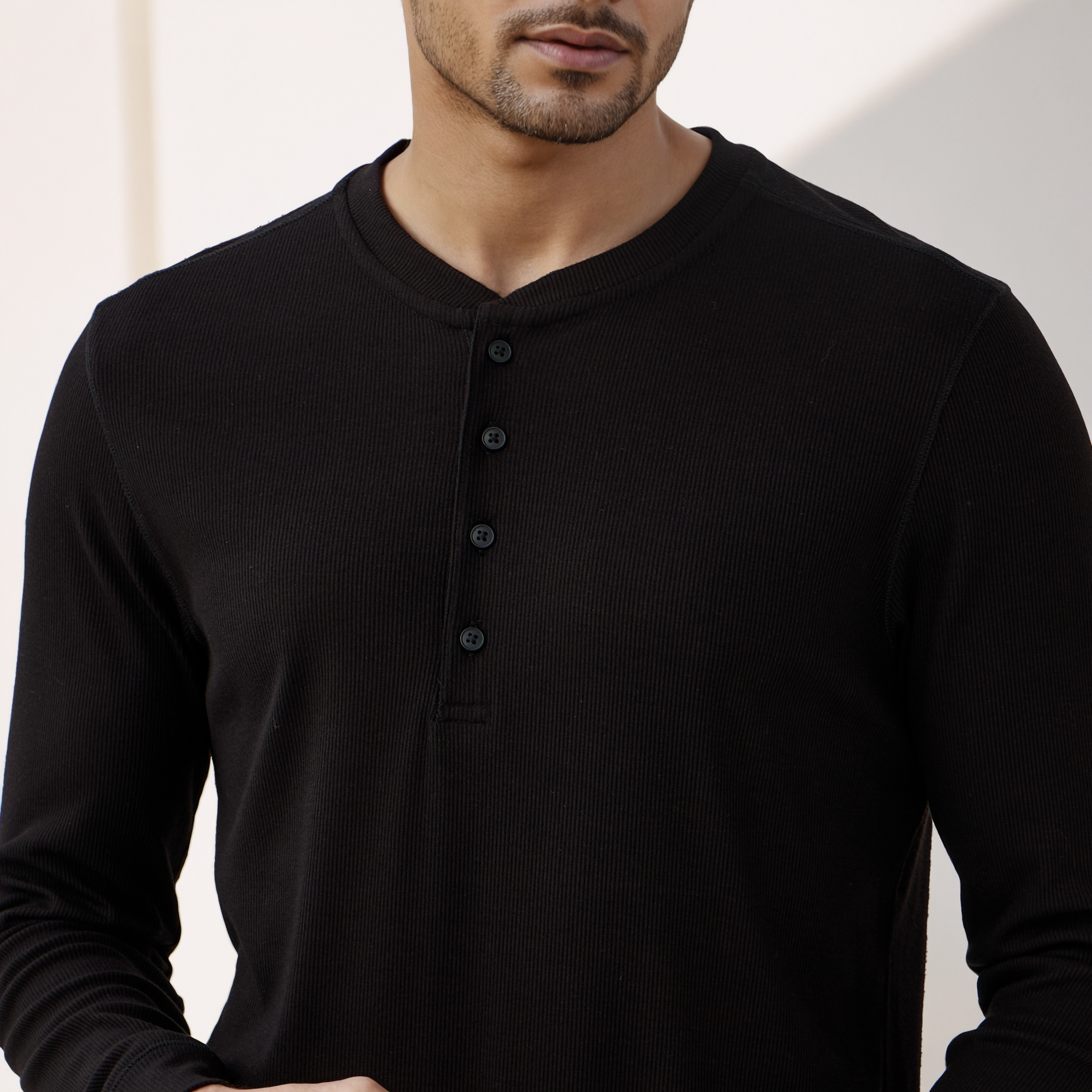 تيشيرت بارز الملمس بقصّة عادية-men-clothing-tshirtsandpolos-tshirts-image-4