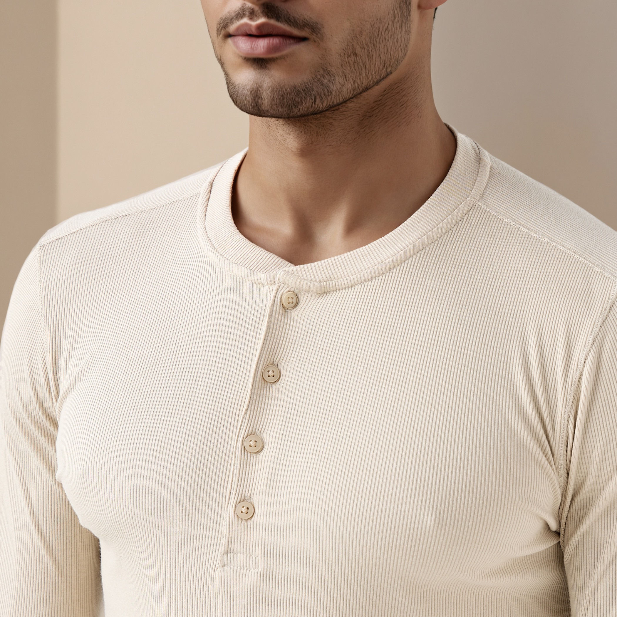 تيشيرت بارز الملمس بقصّة عادية-men-clothing-tshirtsandpolos-tshirts-image-19