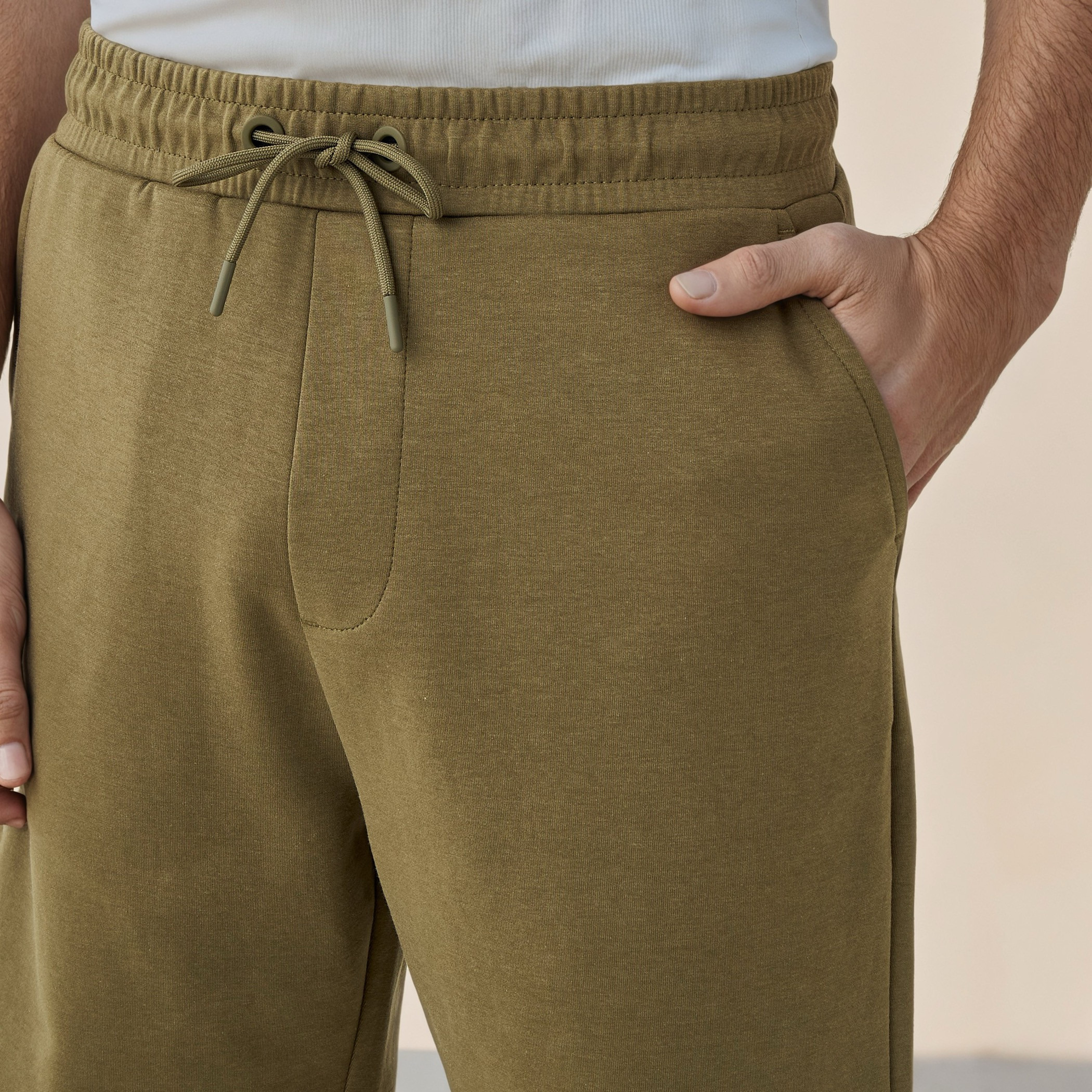 شورت سكوبا بقصّة عادية وخصر مطاطي -men-clothing-bottoms-shorts-image-4