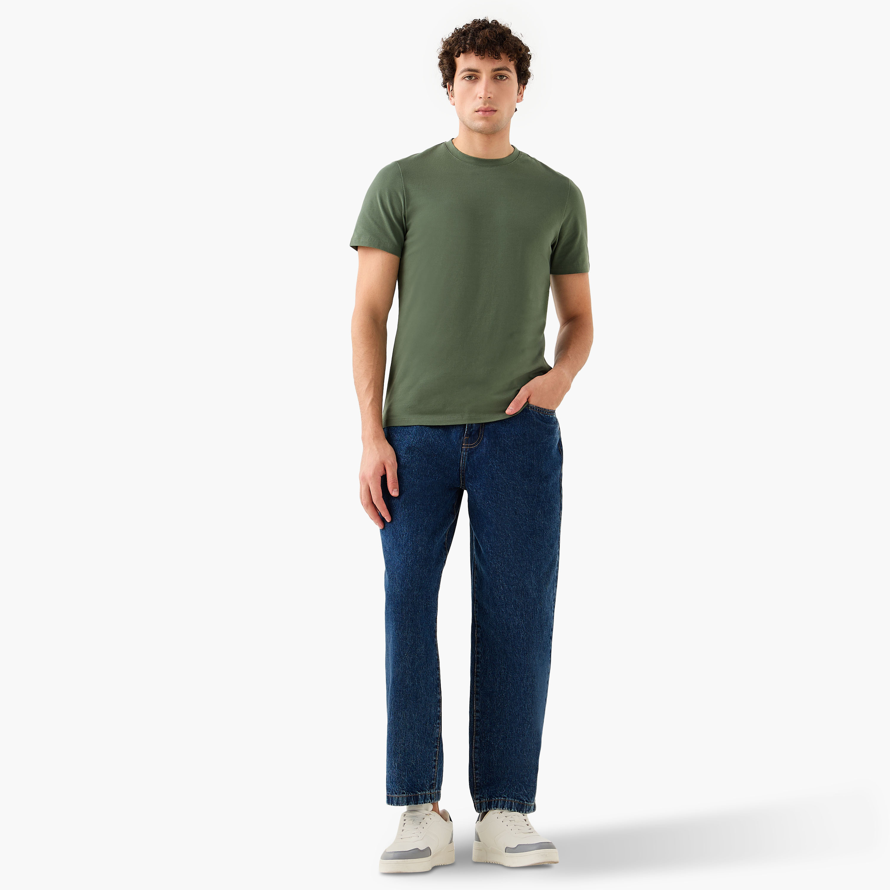 تيشيرت بياقة ضيقة وقصة عادية-men-clothing-tshirtsandpolos-tshirts-image-2