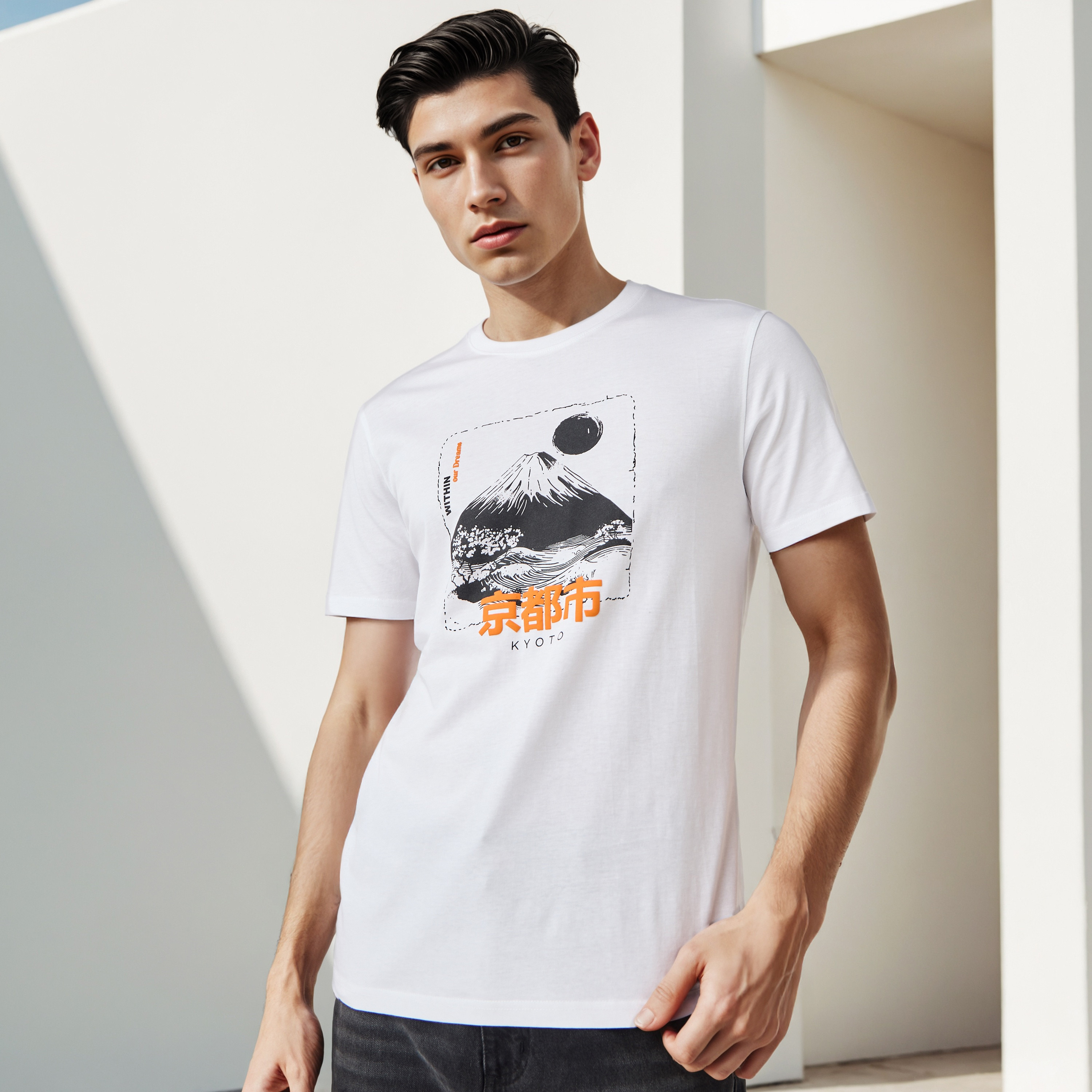 Graphic Print Crew Neck T-shirt-men-clothing-tshirtsandpolos-tshirts-image-1