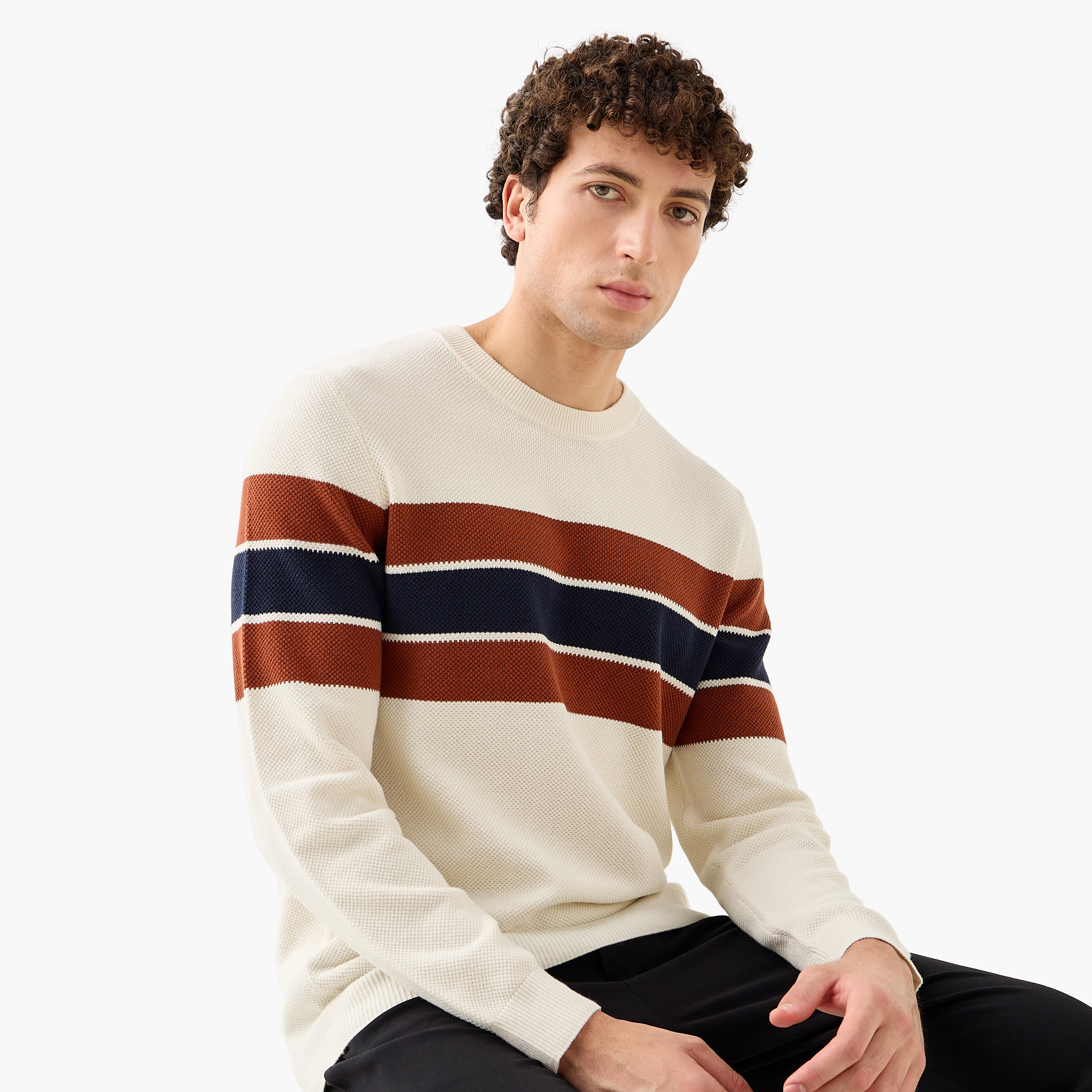 كنزة مقلمة بياقة ضيقة للرجال-men-clothing-sweatersandpullovers-image-6