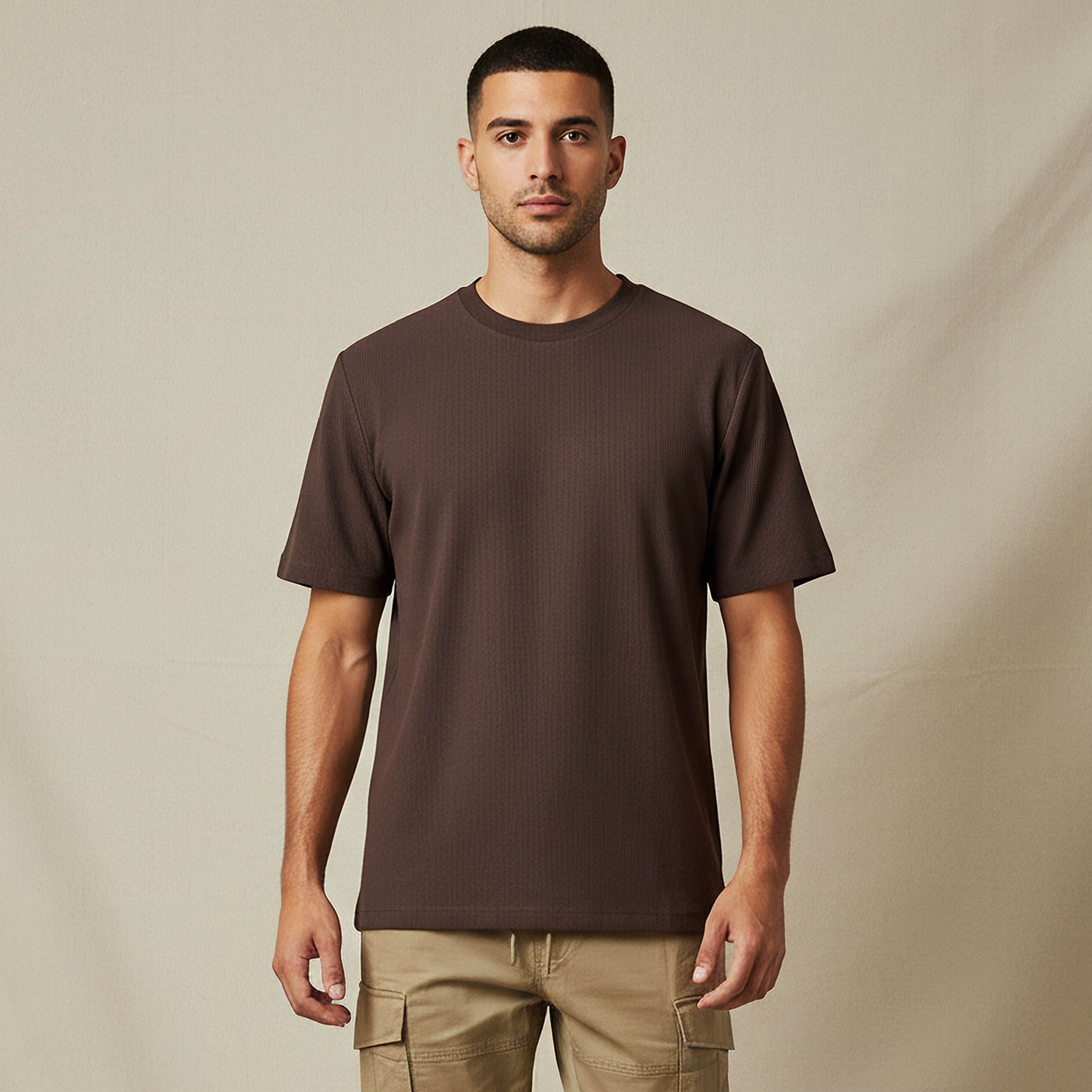 تيشيرت بقصة عادية وياقة ضيقة وأكمام قصيرة للرجال-men-clothing-tshirtsandpolos-tshirts-image-1