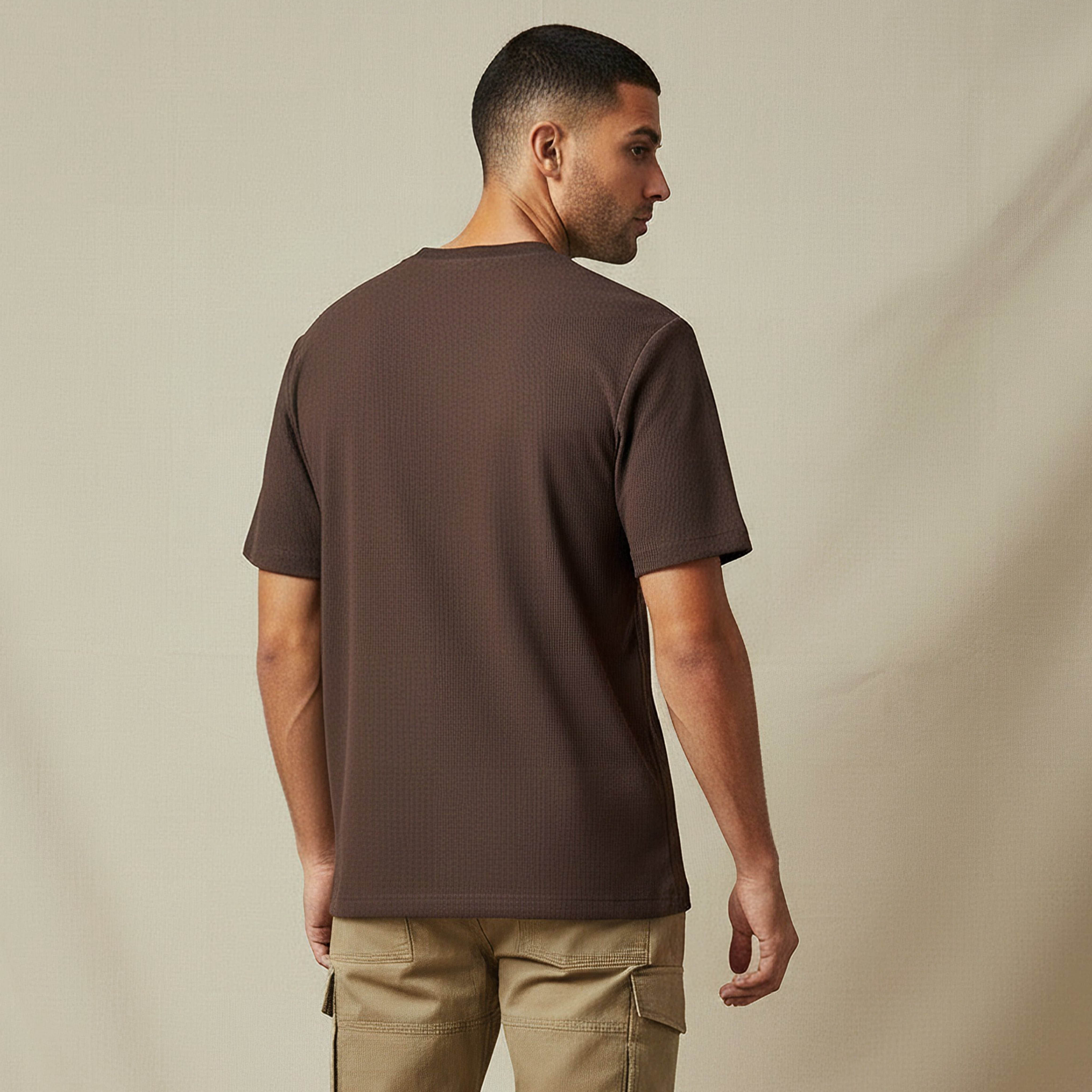 تيشيرت بقصة عادية وياقة ضيقة وأكمام قصيرة للرجال-men-clothing-tshirtsandpolos-tshirts-image-3