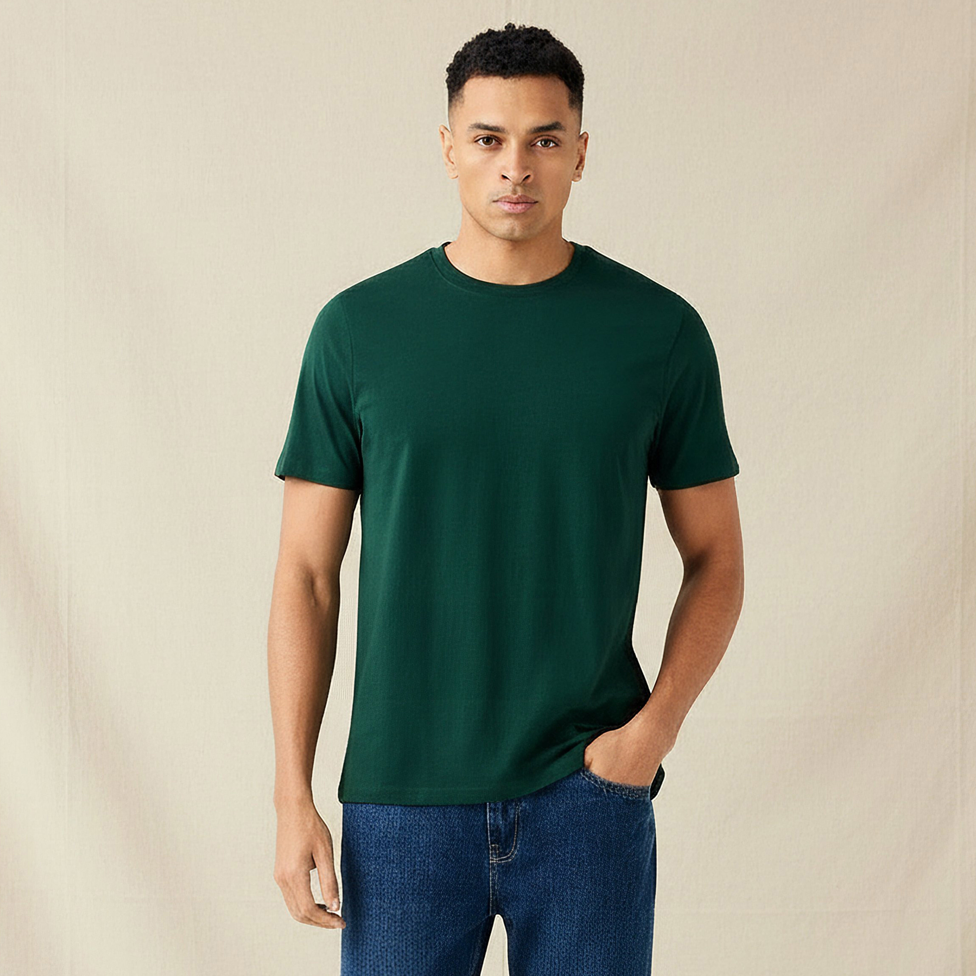 تيشيرت بقصة عادية وياقة ضيقة وأكمام قصيرة للرجال-men-clothing-tshirtsandpolos-tshirts-image-1