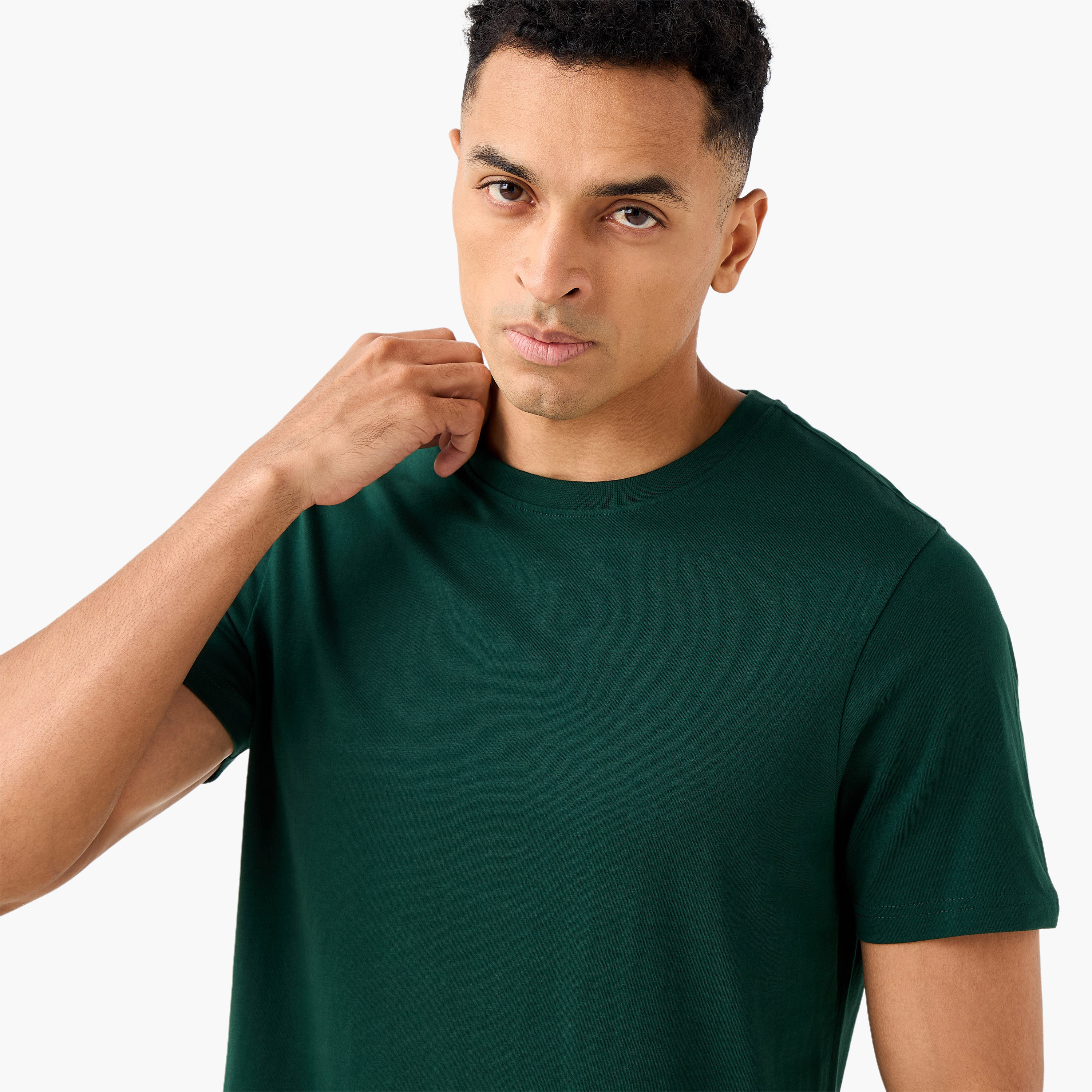 تيشيرت بقصة عادية وياقة ضيقة وأكمام قصيرة للرجال-men-clothing-tshirtsandpolos-tshirts-image-4