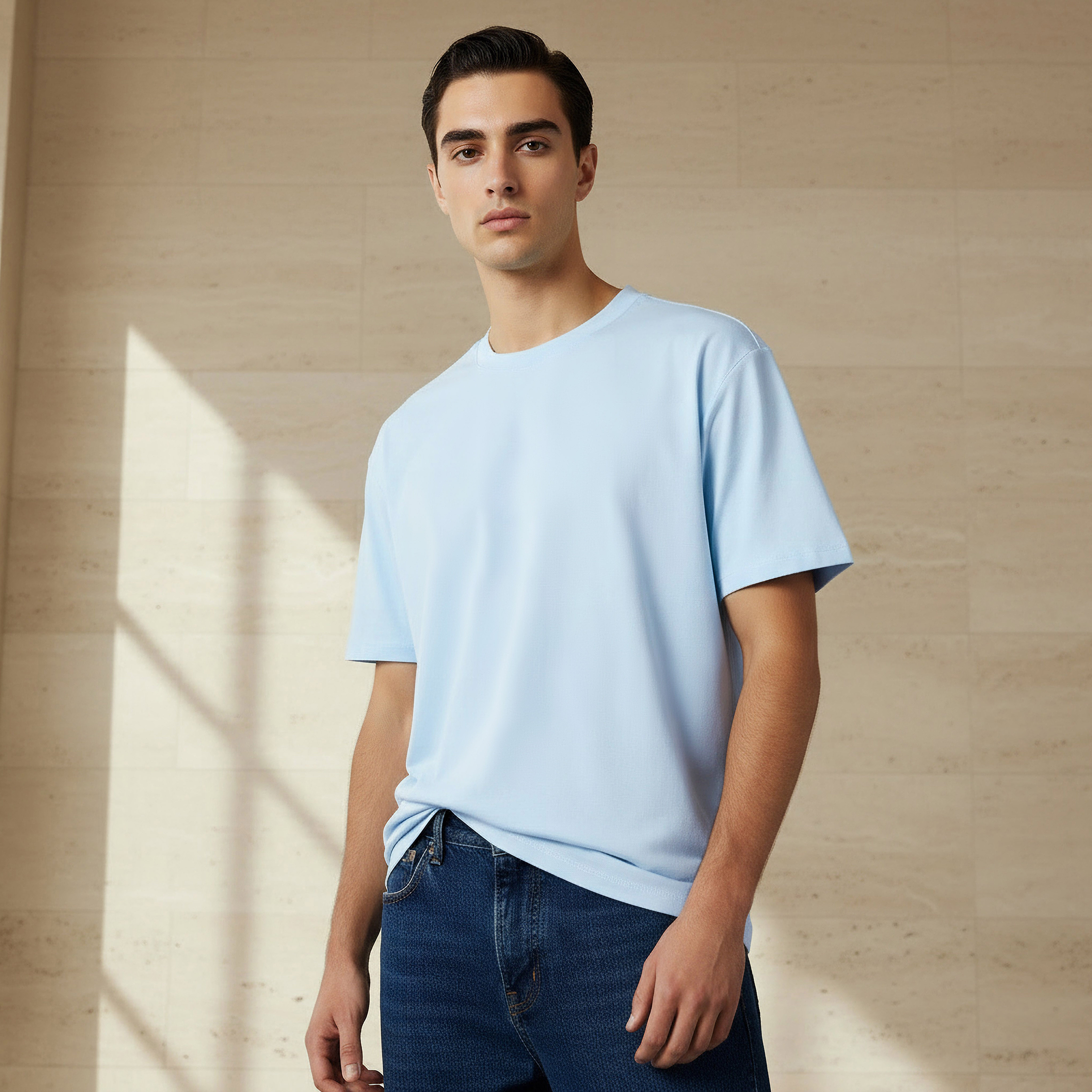 تيشيرت رجالي بقصة مريحة وياقة ضيقة وأكمام قصيرة-men-clothing-tshirtsandpolos-tshirts-image-1