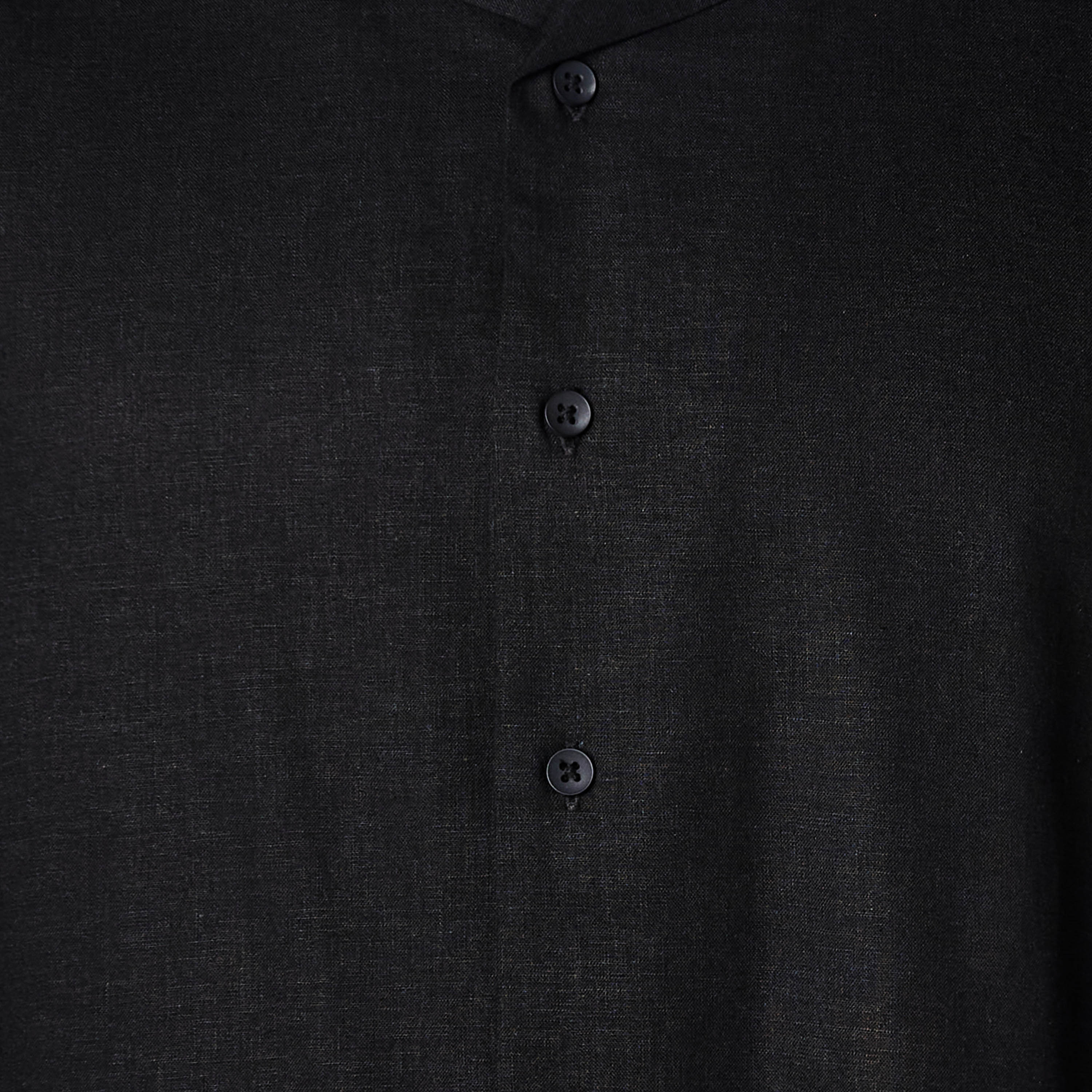 قميص من مزيج الكتان بقصة عادية وياقة كامب وأكمام قصيرة للرجال-men-clothing-shirts-image-1
