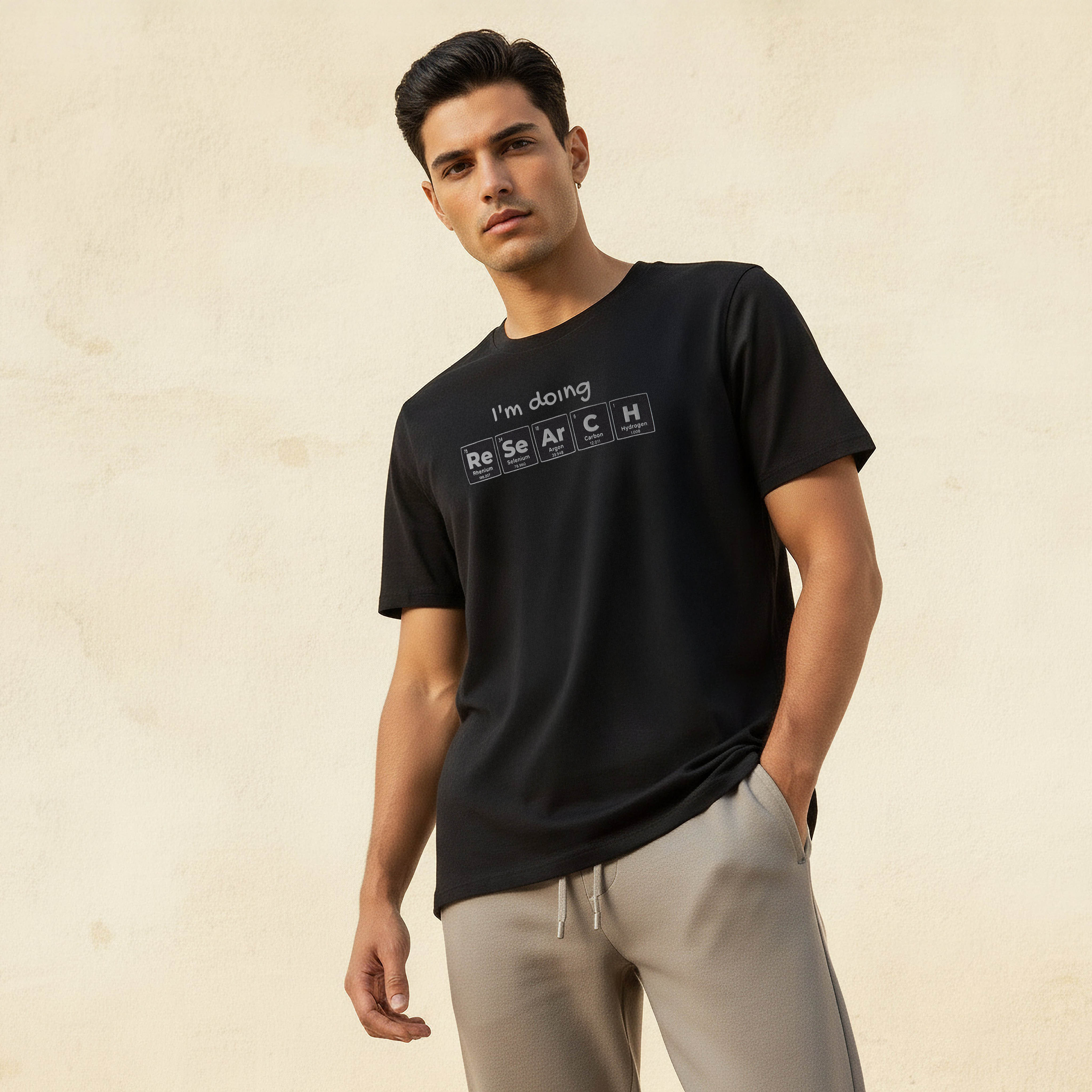 تيشيرت رجالي بقصة سليم وطبعات وياقة ضيقة وأكمام قصيرة-men-clothing-tshirtsandpolos-tshirts-image-1