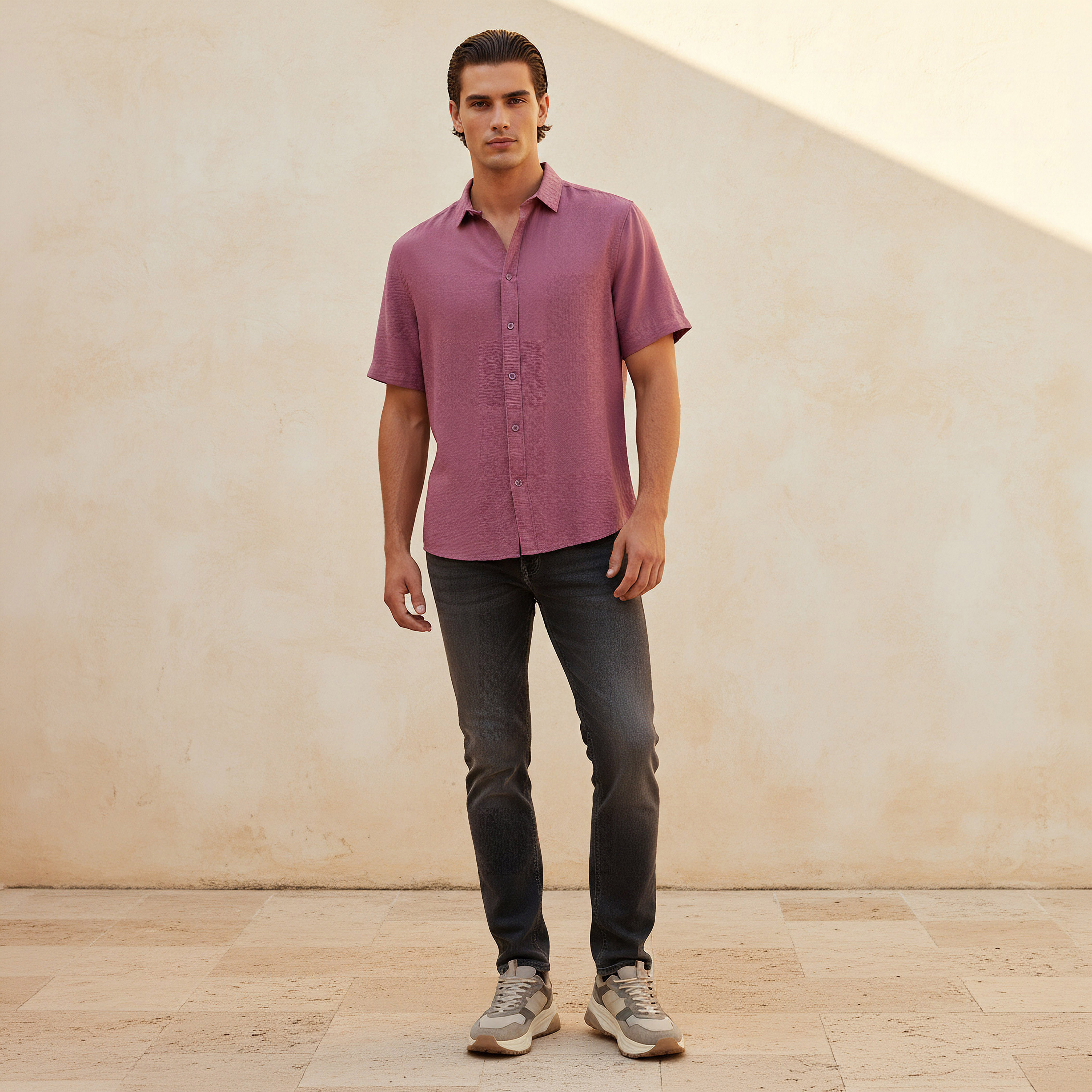 Men Regular Fit Collared Crinkle Textured Short Sleeves Shirt-men-clothing-shirts-image-3