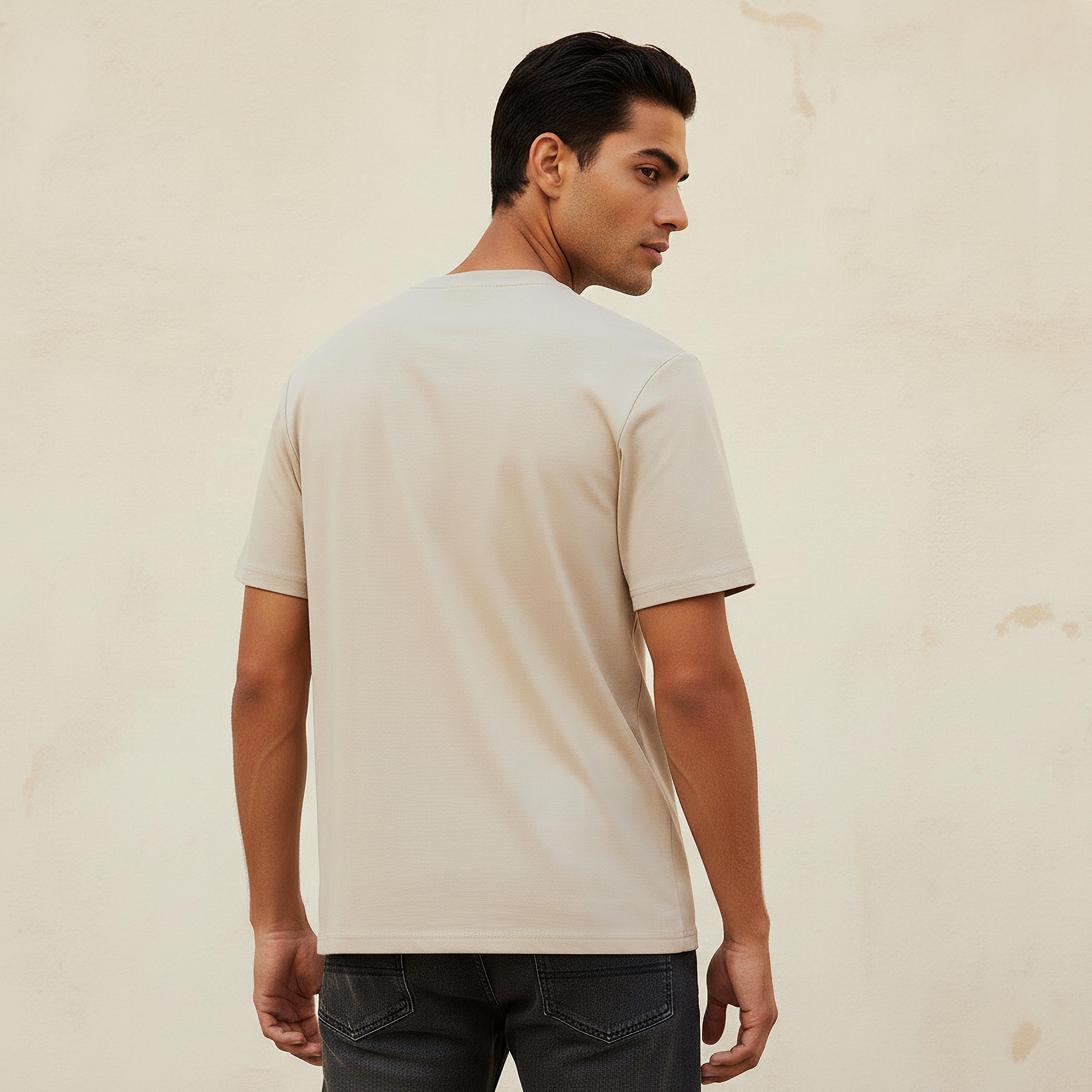 تيشيرت جيرسي بقصّة مريحة وياقة ضيقة وأكمام قصيرة للرجال-men-clothing-tshirtsandpolos-tshirts-image-4