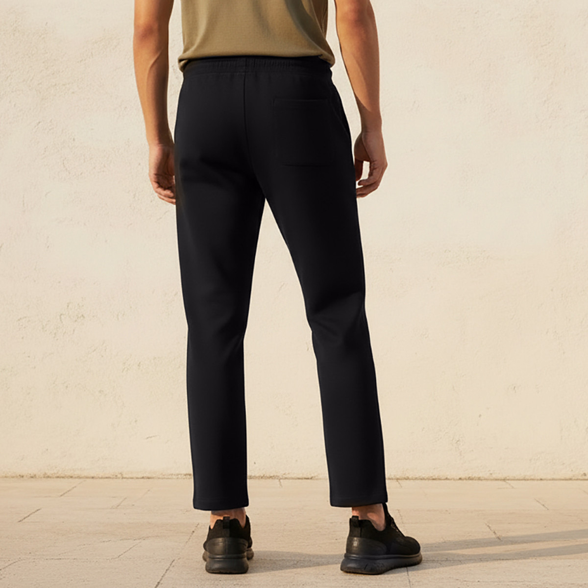 Men Regular Fit Scuba Joggers with Drawstring Closure-men-clothing-bottoms-joggers-image-4