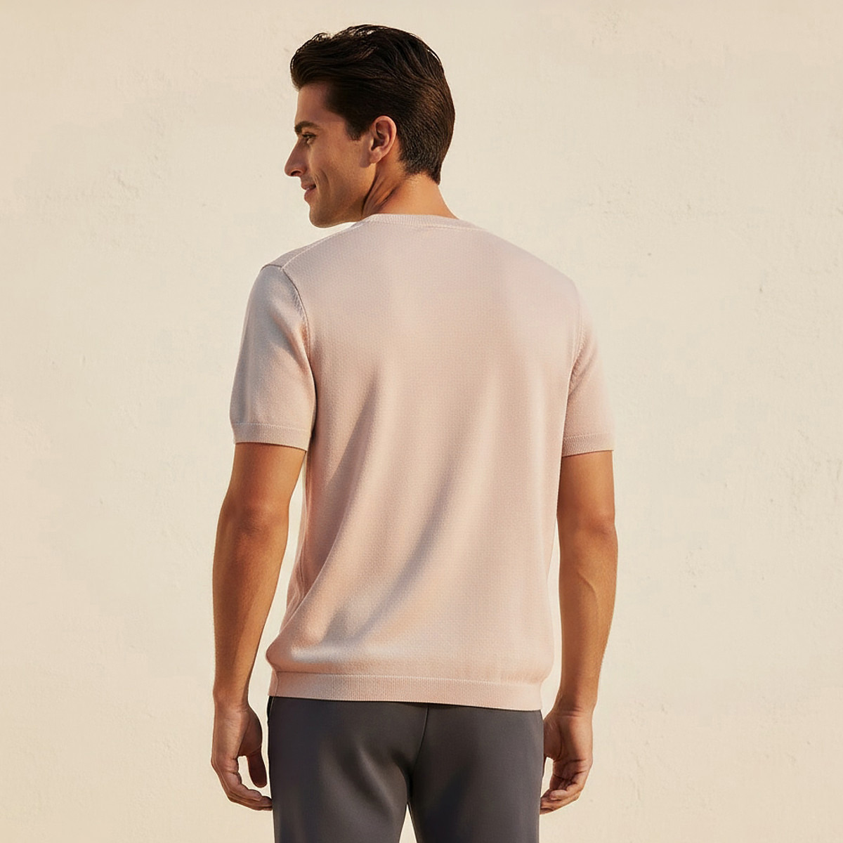 تيشيرت بقصّة عادية وياقة ضيّقة من سبلاش بيزكس-men-clothing-tshirtsandpolos-tshirts-image-4