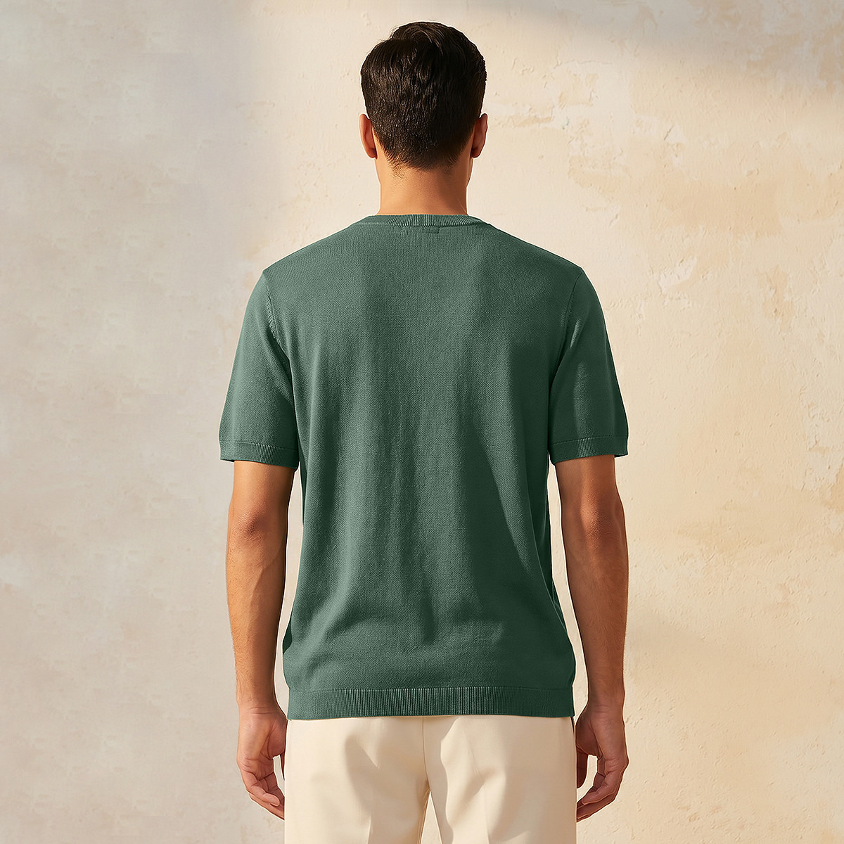 تيشيرت بقصة عادية وياقة ضيقة وأكمام قصيرة للرجال-men-clothing-tshirtsandpolos-tshirts-image-4