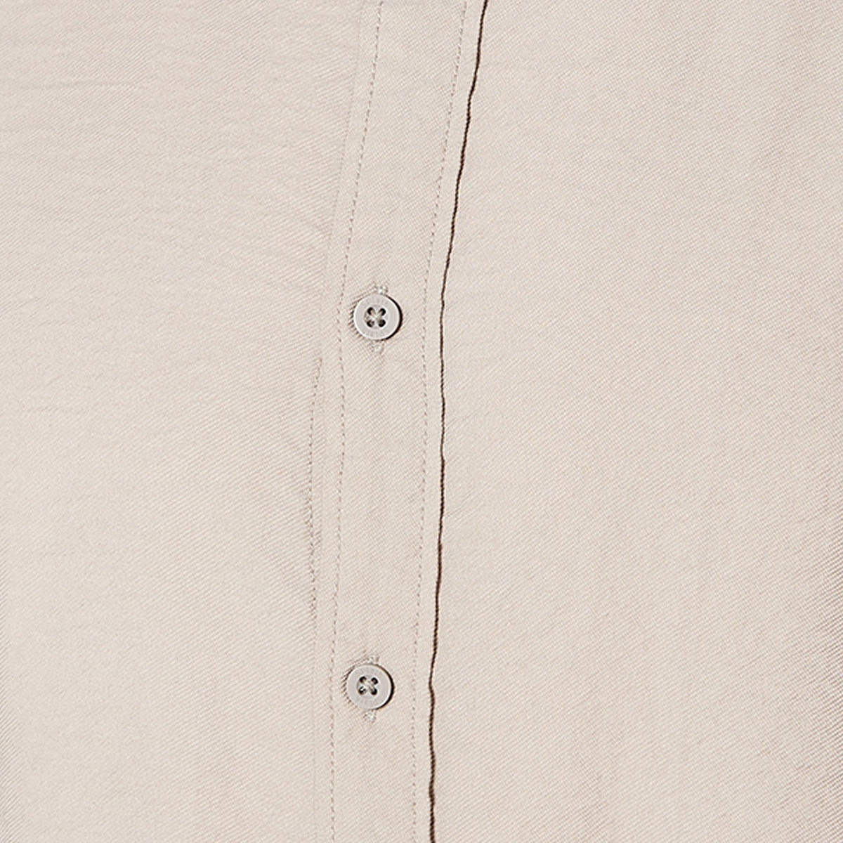 قميص بارز الملمس بقصة عادية وياقة وأكمام قصيرة من سبلاش بيسك-men-clothing-shirts-image-2