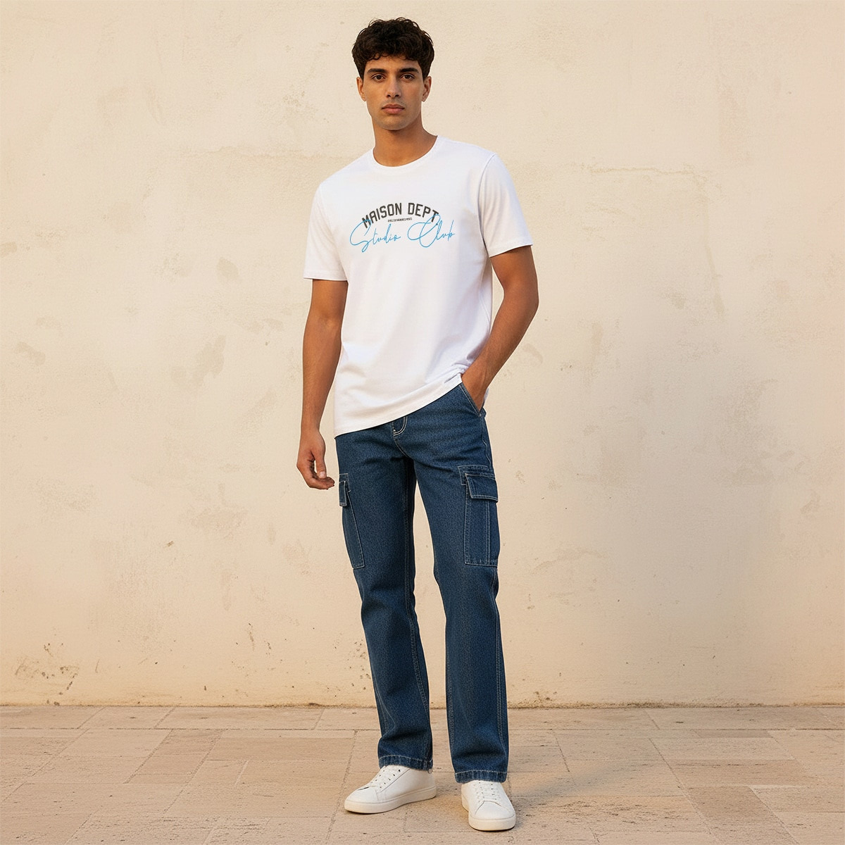 تيشيرت بقصة سليم وياقة ضيقة وأكمام قصيرة وطبعات من سبلاش بيسكس-men-clothing-tshirtsandpolos-tshirts-image-3