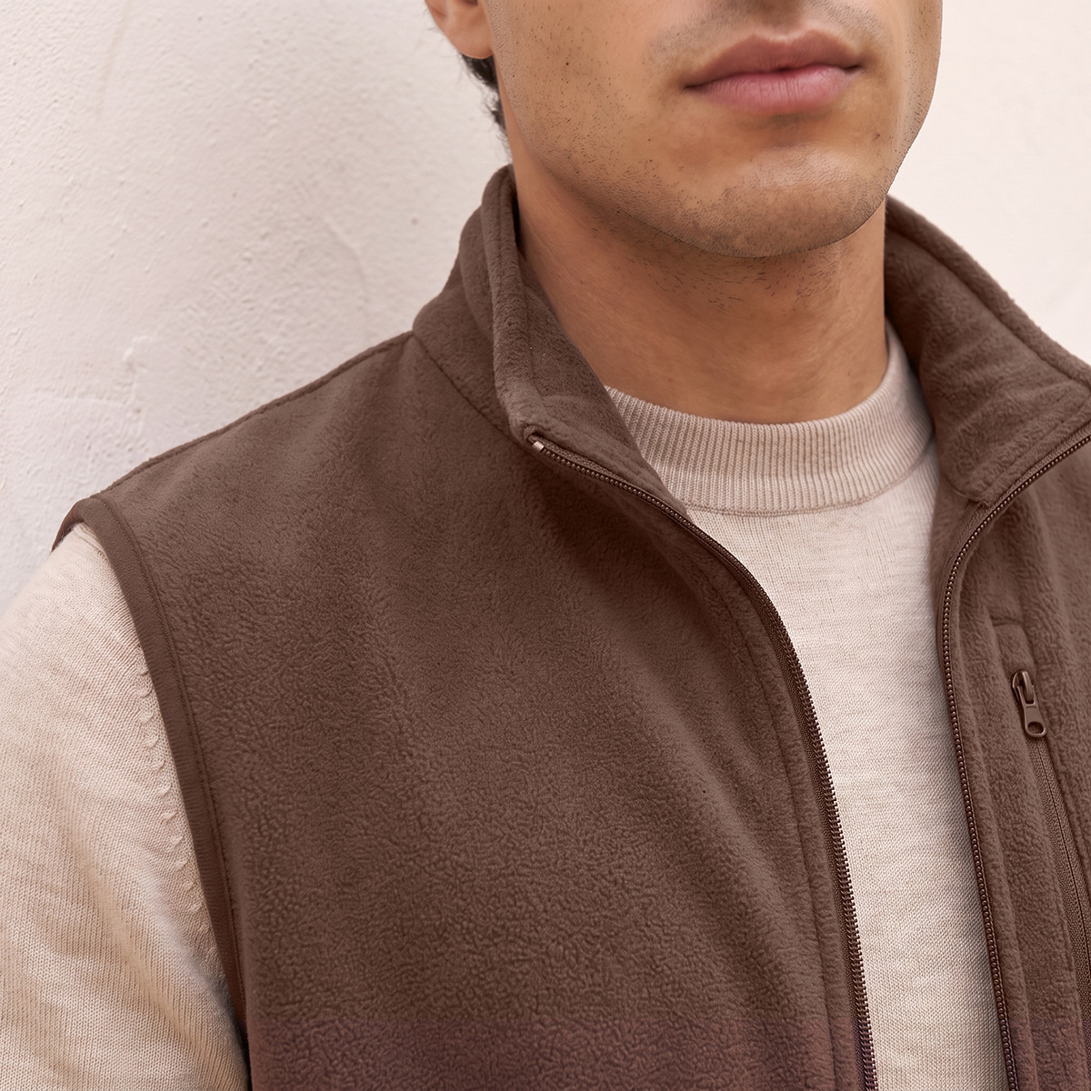 جيليه فليس بياقة عالية وجيوب من سبلاش بيسكس-men-clothing-jacketsandblazers-jackets-image-4