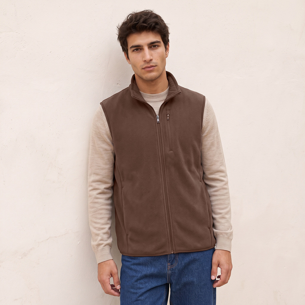 جيليه فليس بياقة عالية وجيوب من سبلاش بيسكس-men-clothing-jacketsandblazers-jackets-image-5