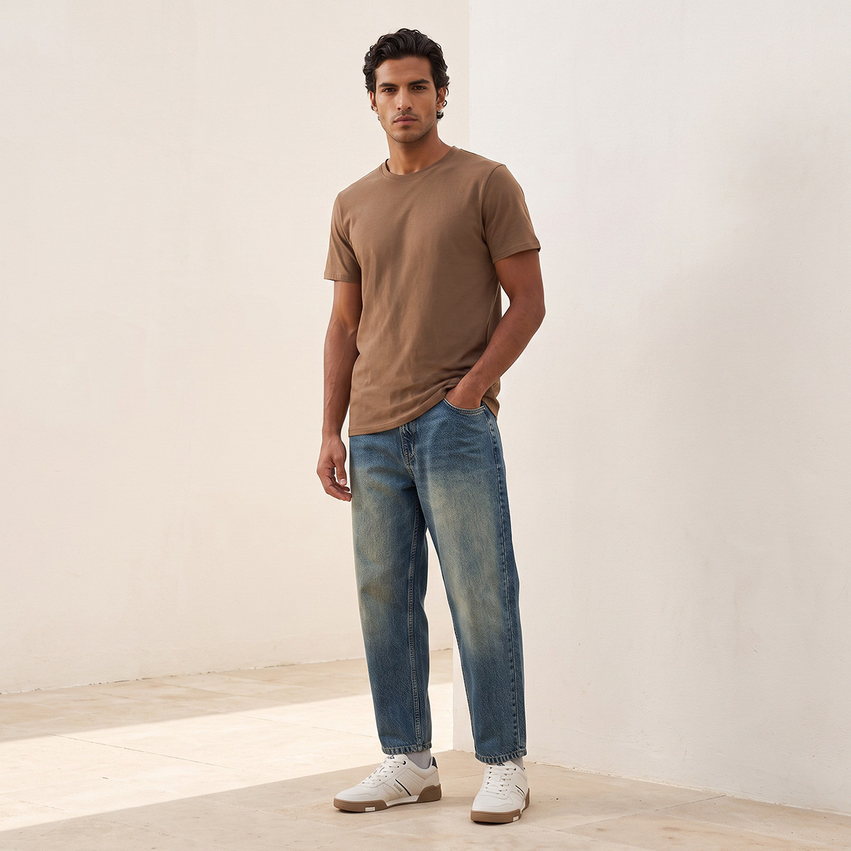 تيشيرت قطن بياقة ضيقة من سبلاش بيسيك-men-clothing-tshirtsandpolos-tshirts-image-2