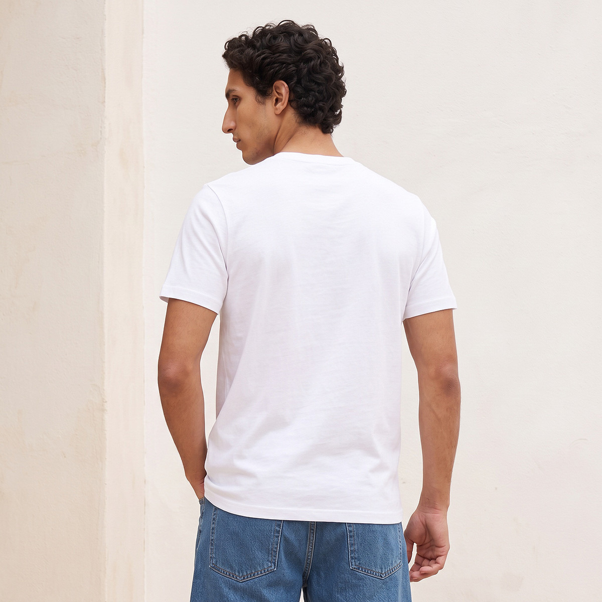 تيشيرت قطن بقصة مستقيمة وياقة دائرية  من سبلاش-men-clothing-tshirtsandpolos-tshirts-image-3