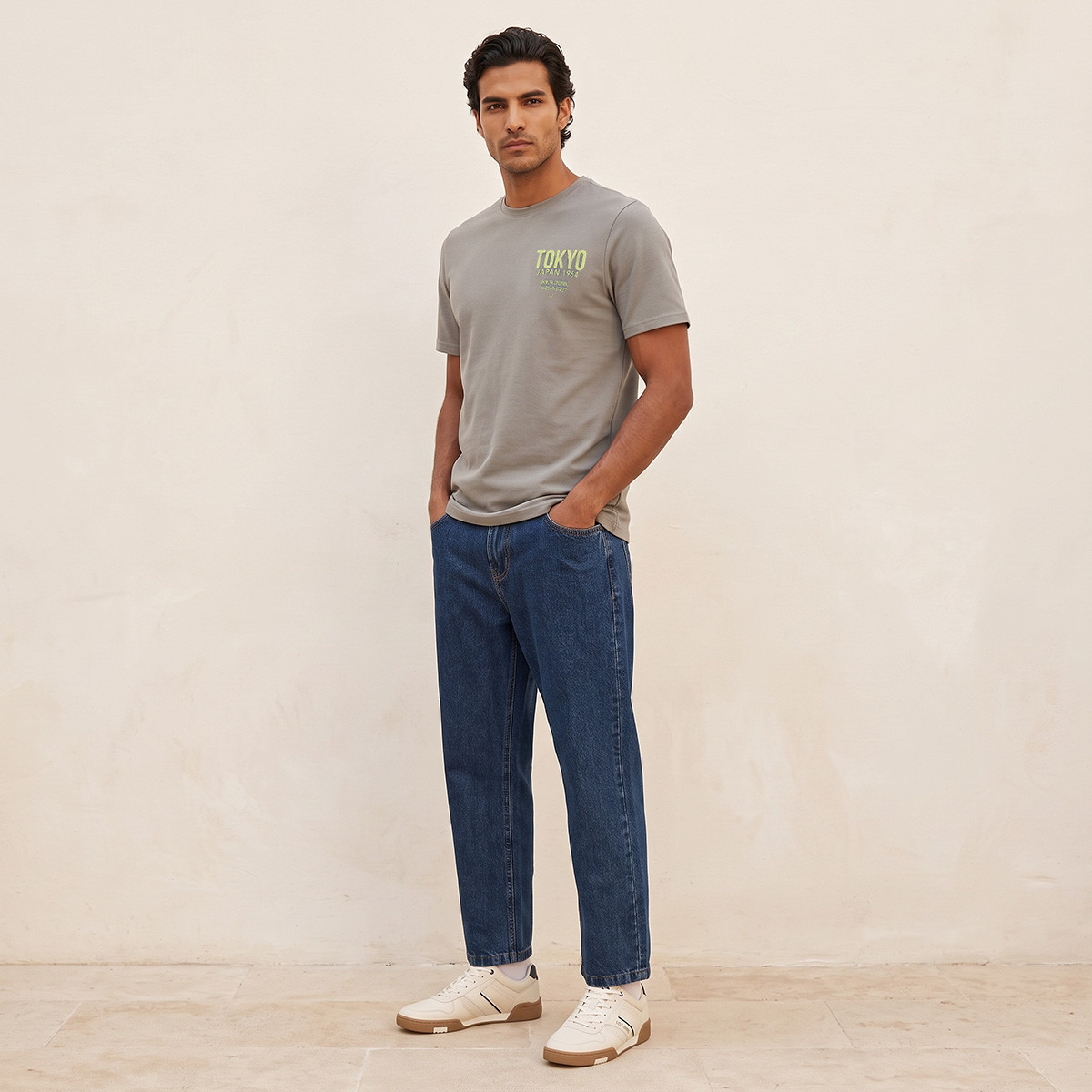 تيشيرت قطن بياقة ضيقة وقصة عادية من بيزيكس من سبلاش-men-clothing-tshirtsandpolos-tshirts-image-2