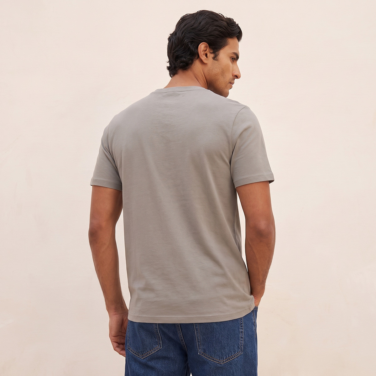 تيشيرت قطن بياقة ضيقة وقصة عادية من بيزيكس من سبلاش-men-clothing-tshirtsandpolos-tshirts-image-3