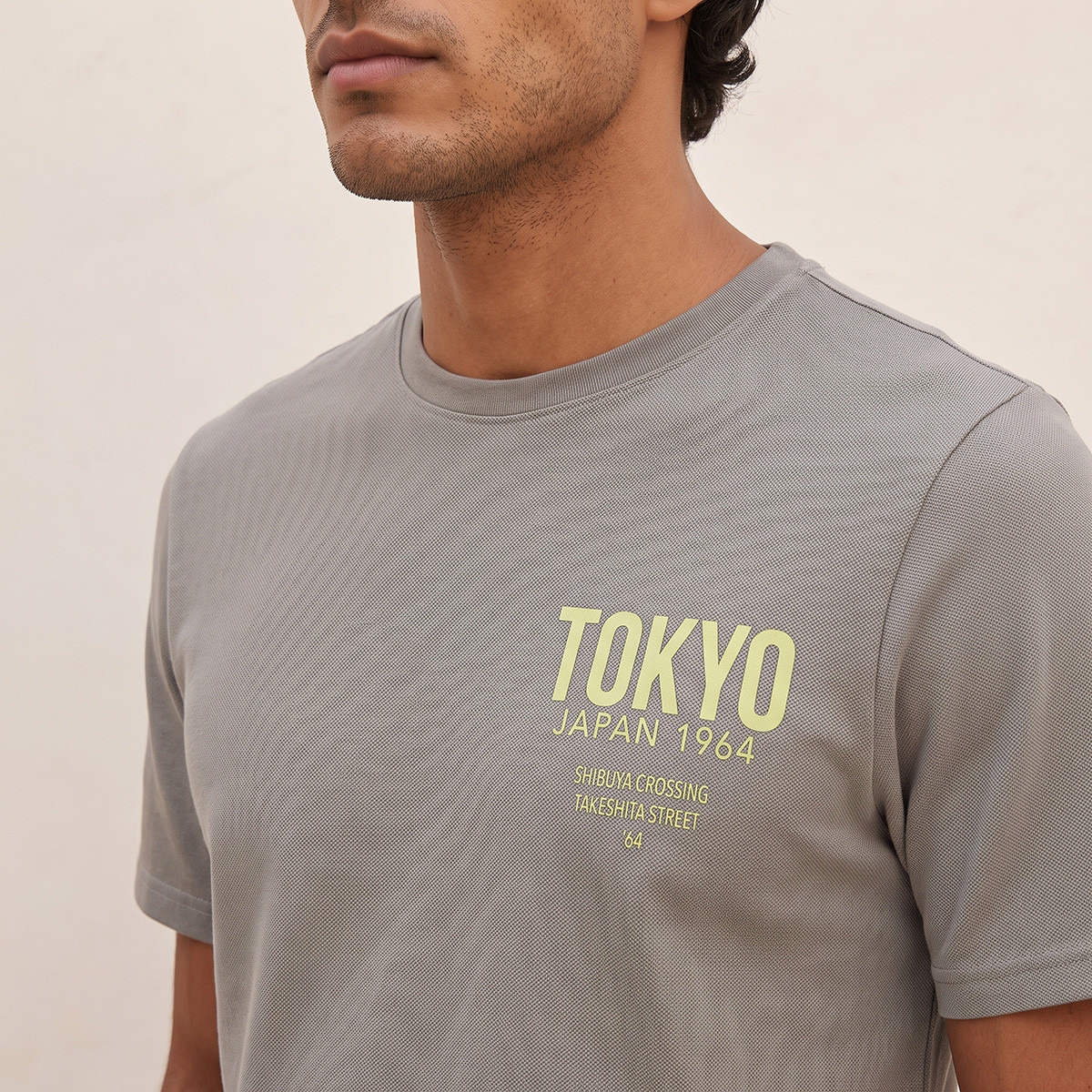 تيشيرت قطن بياقة ضيقة وقصة عادية من بيزيكس من سبلاش-men-clothing-tshirtsandpolos-tshirts-image-4