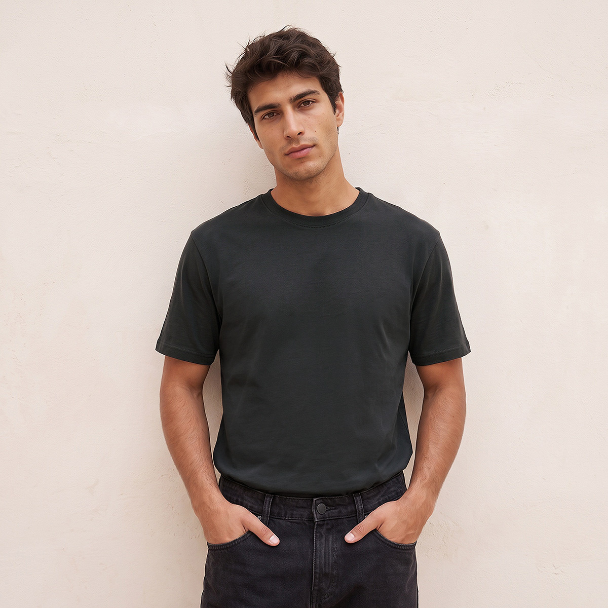 تيشيرت بقصة مريحة وياقة ضيقة من سبلاش بيزكس-men-clothing-tshirtsandpolos-tshirts-image-1