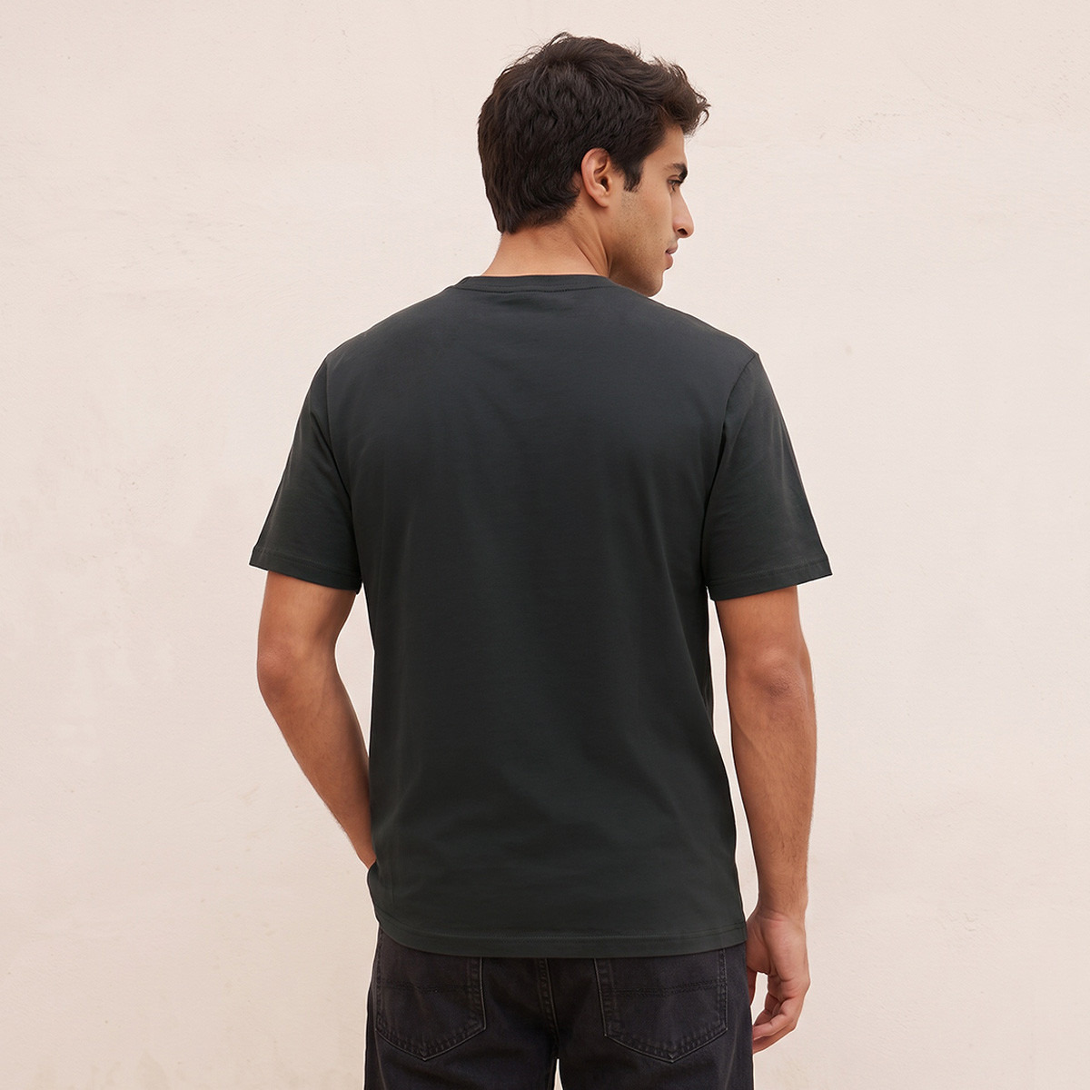 تيشيرت بقصة مريحة وياقة ضيقة من سبلاش بيزكس-men-clothing-tshirtsandpolos-tshirts-image-3