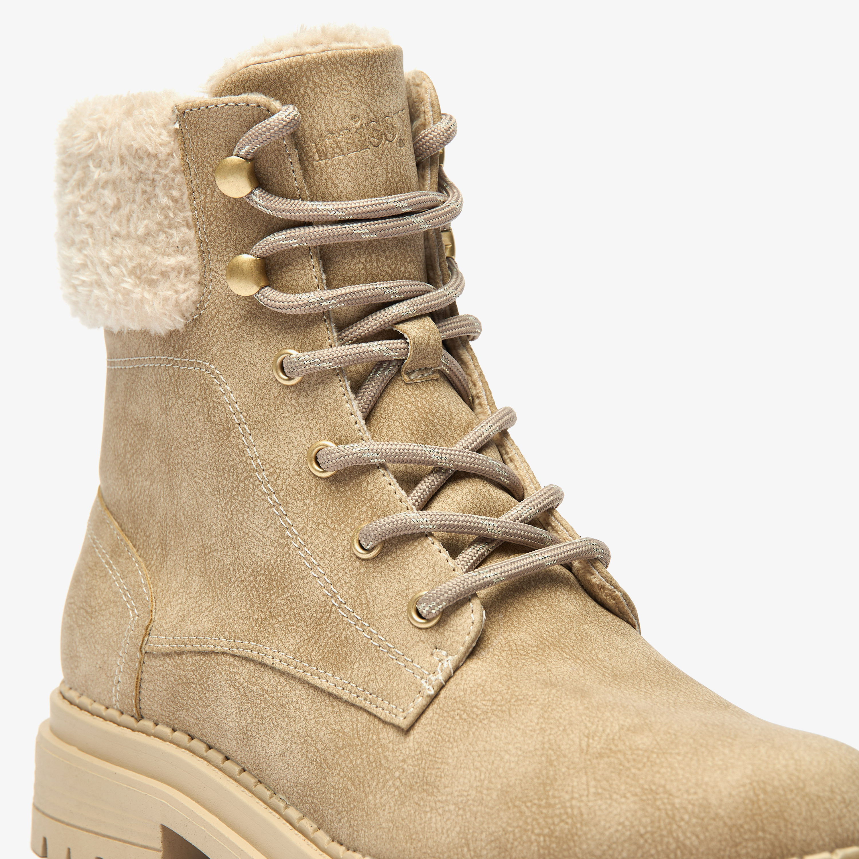 بوت سادة طول الكاحل بسحاب إغلاق من ميسي-women-shoes-boots-image-10