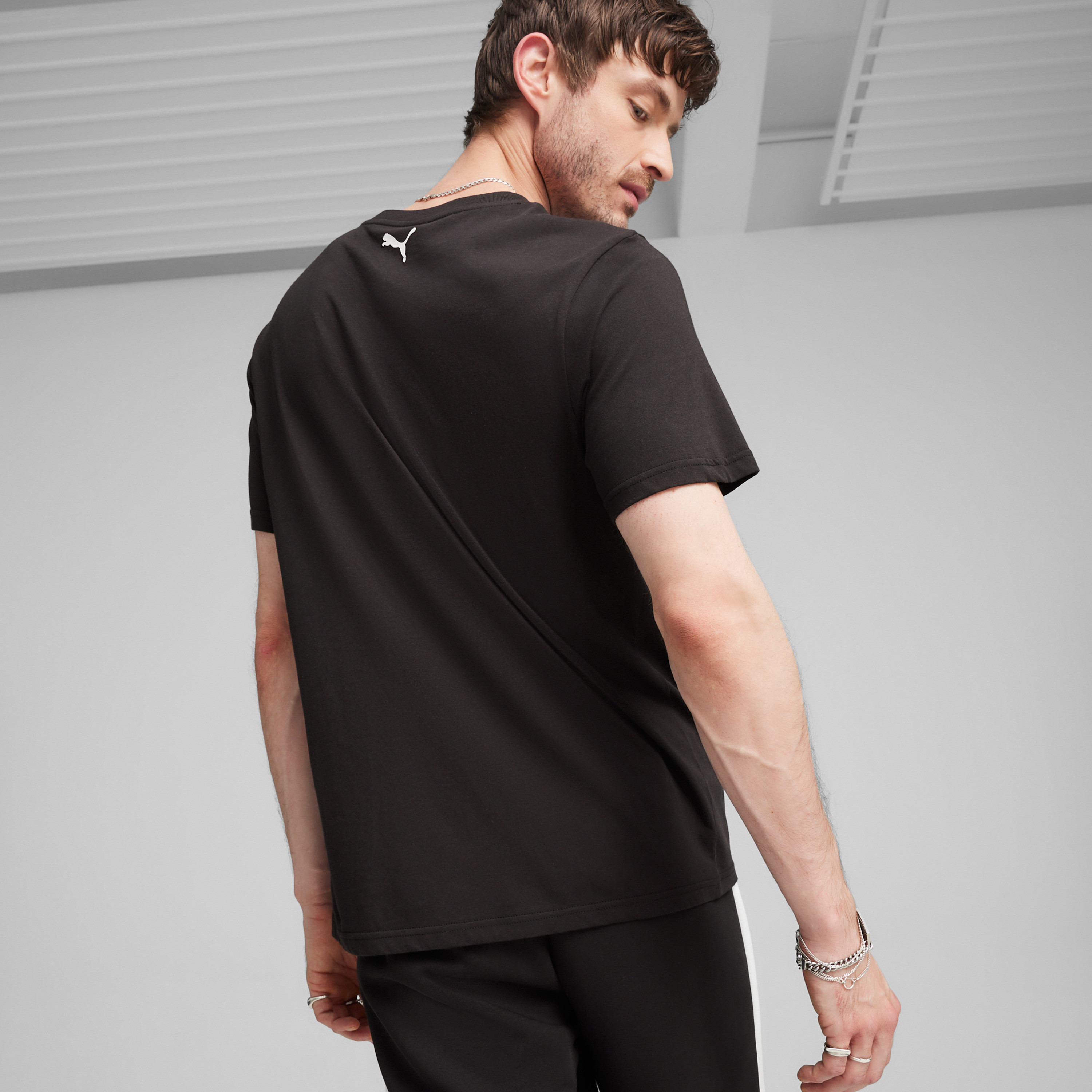 Puma Ferrari Race Big Shield Heritage Men T-shirt 623807 | OE-men-clothing-sportswearandactivewear-tshirtsandpolos-image-4