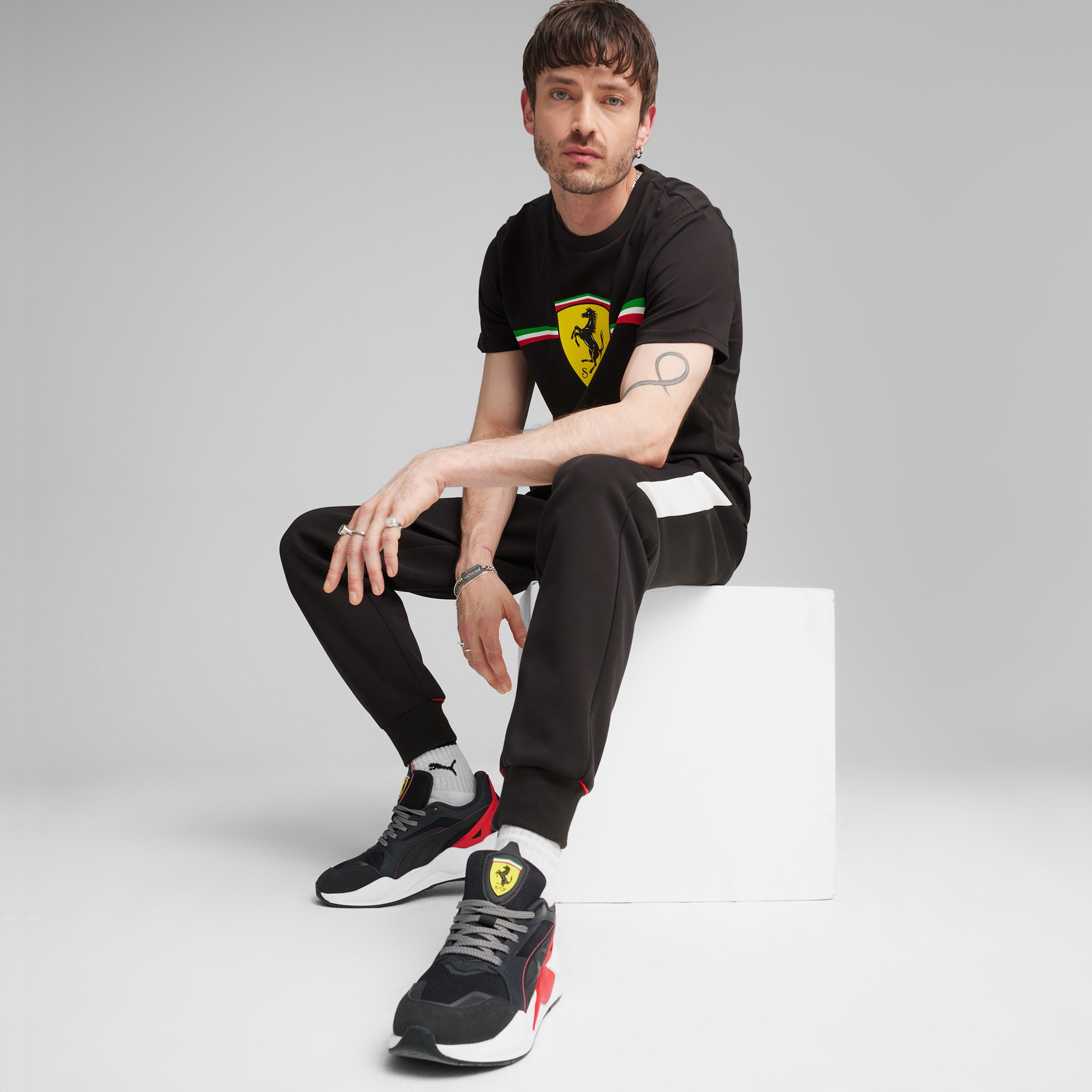 Puma Ferrari Race Big Shield Heritage Men T-shirt 623807 | OE-men-clothing-sportswearandactivewear-tshirtsandpolos-image-5