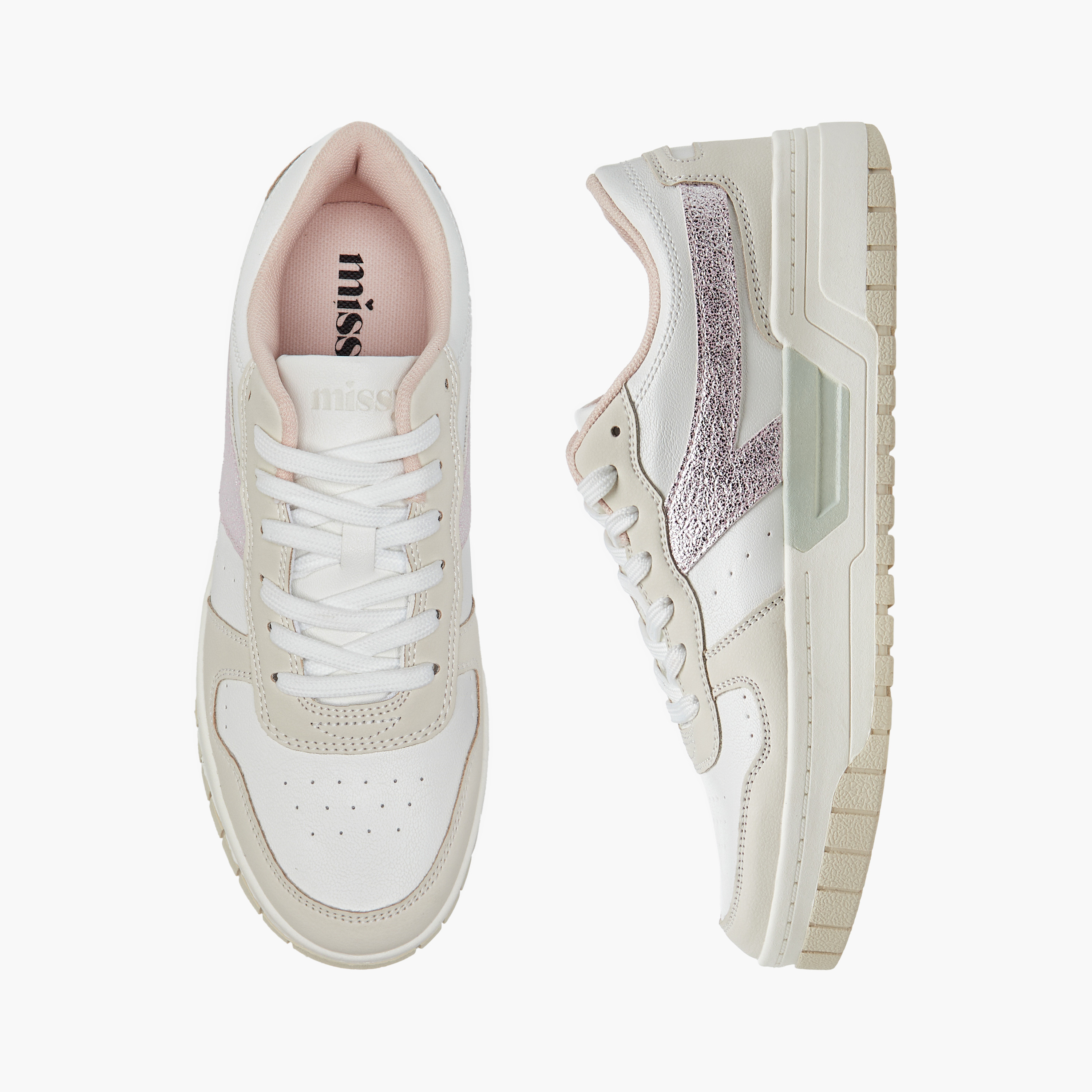 حذاء سنيكرز بألواح ورباط إغلاق من ميسي-women-shoes-sneakers-image-1