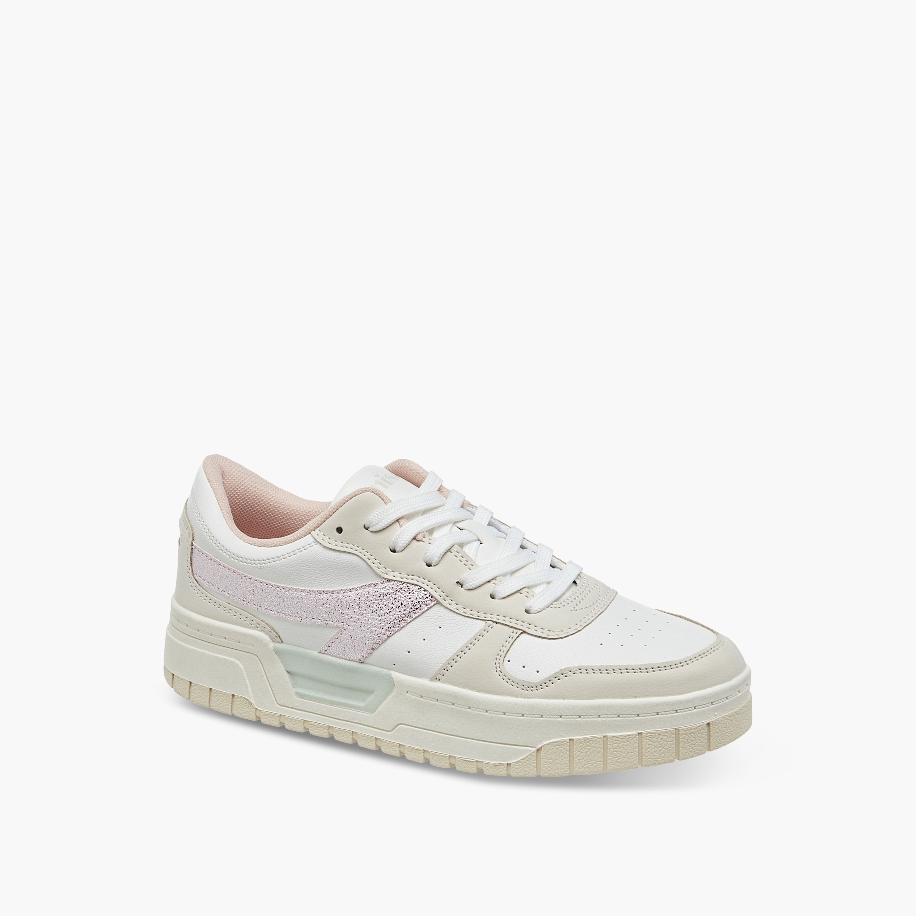 حذاء سنيكرز بألواح ورباط إغلاق من ميسي-women-shoes-sneakers-image-2