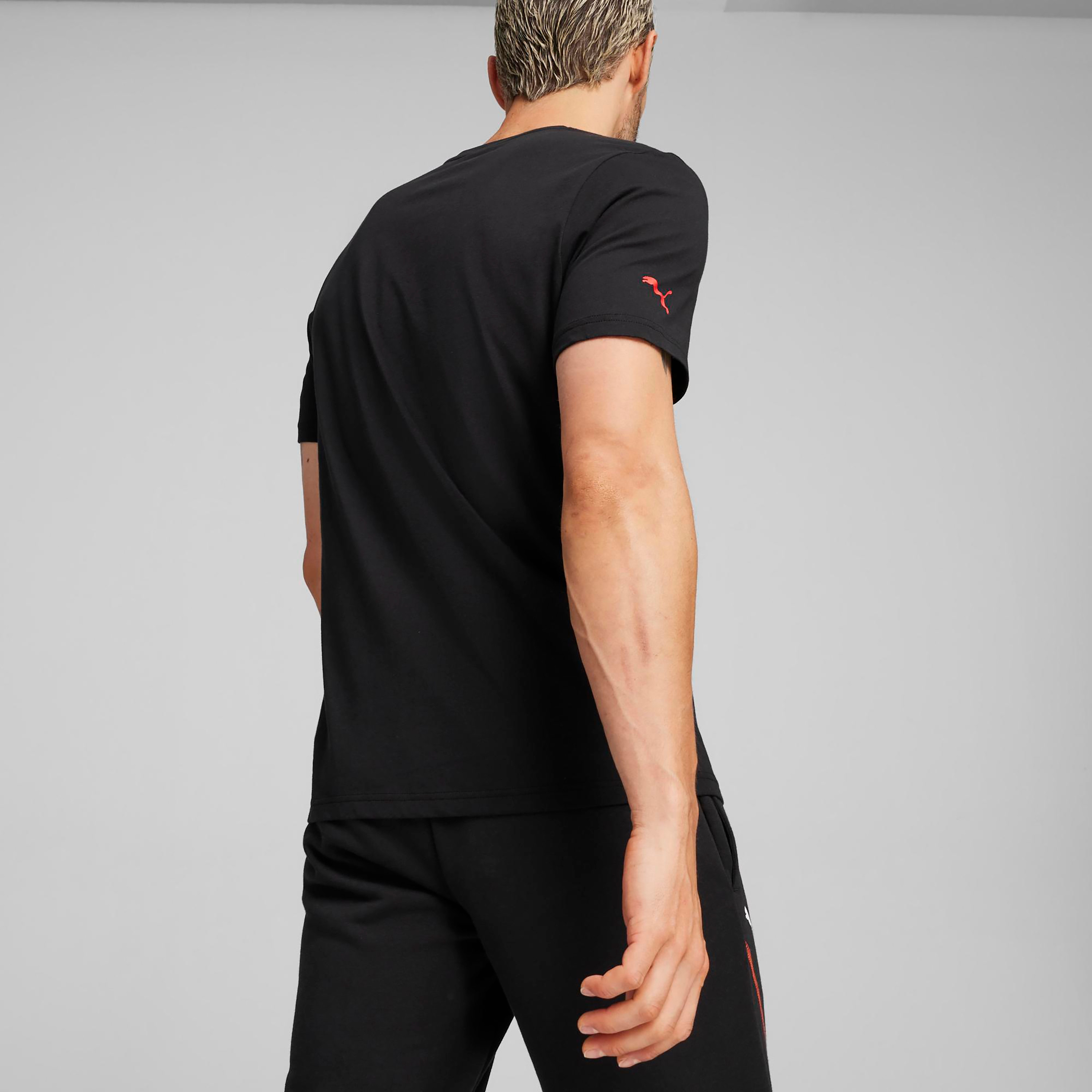 Puma Men's F1 ESS Logo T-Shirt 62585101 | OE-men-clothing-sportswearandactivewear-tshirtsandpolos-image-3
