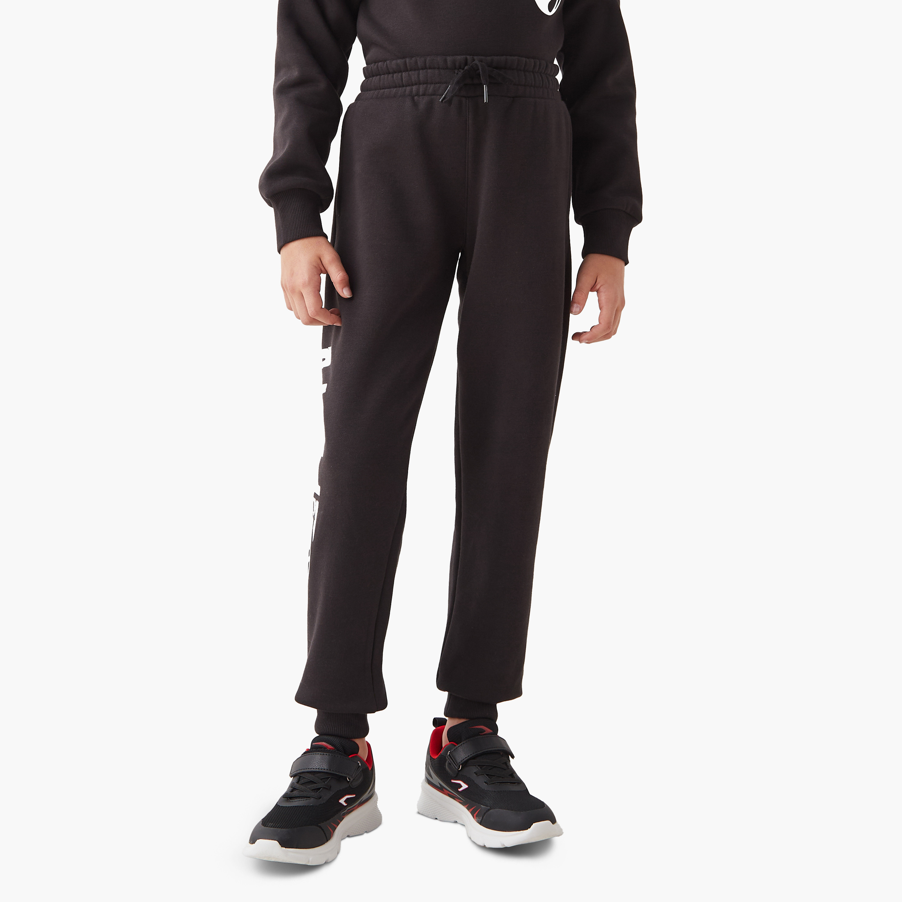 بنطلون رياضي برباط إغلاق وجيوب وطبعات جرافيك من بوما-boys-clothing-sportswear-bottoms-image-5