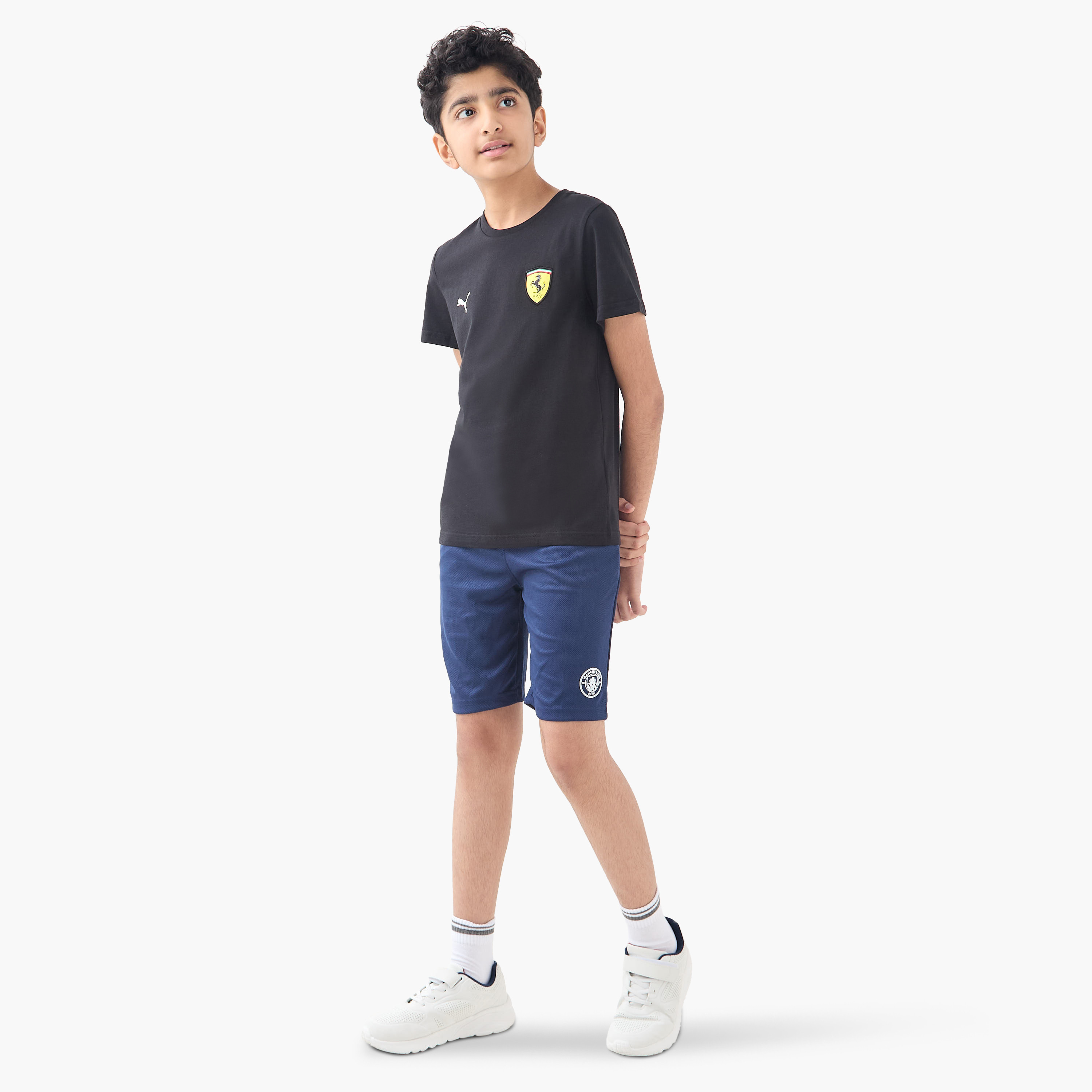 تيشيرت ملون للأولاد فيراري ريس بيج شيلد من بوما | OE-boys-clothing-sportswear-tops-image-4